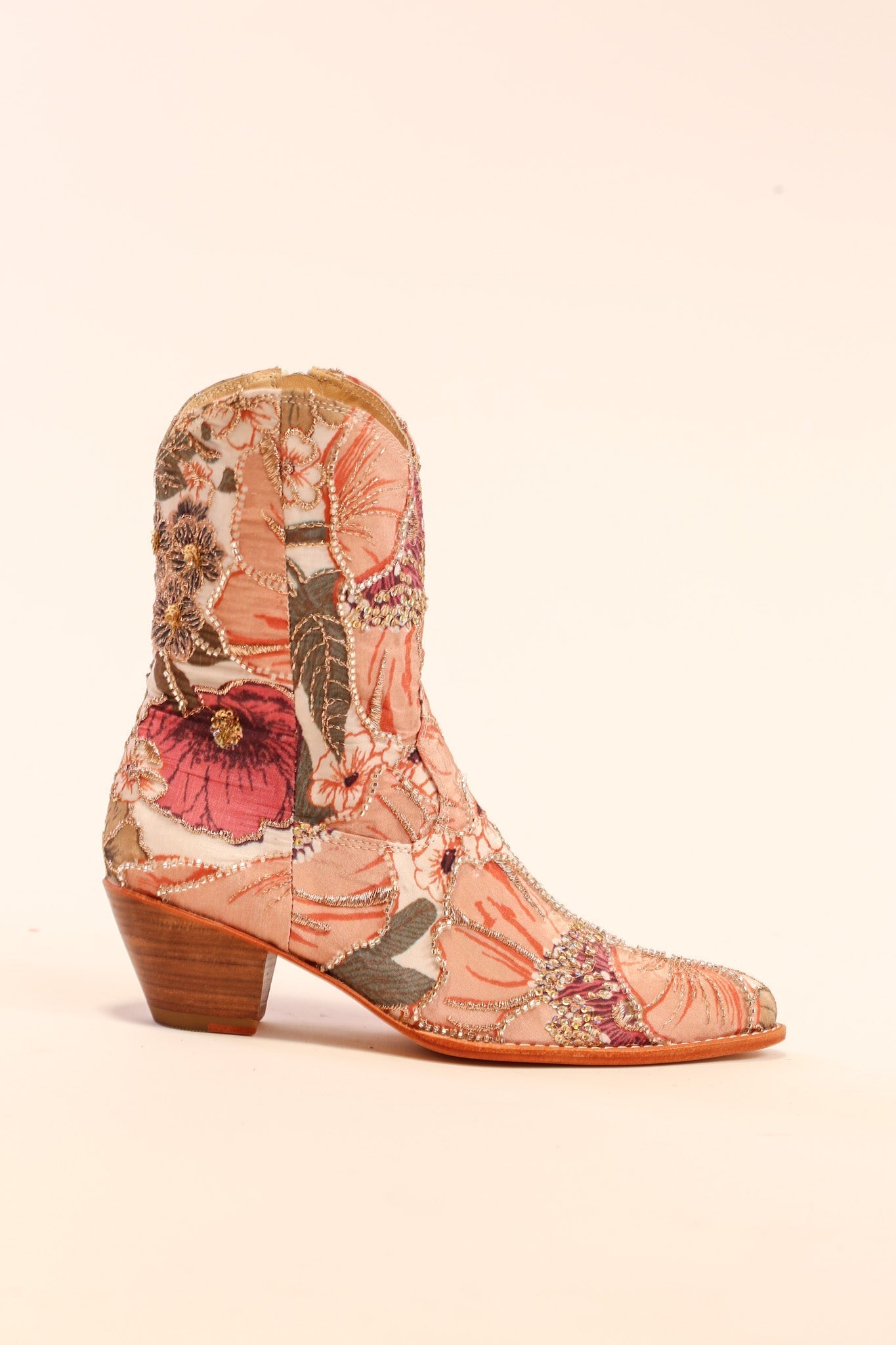 SEQUIN SILK EMBROIDERED BOOTS BALVE - MOMO STUDIO BERLIN - Berlin Concept Store - sustainable & ethical fashion