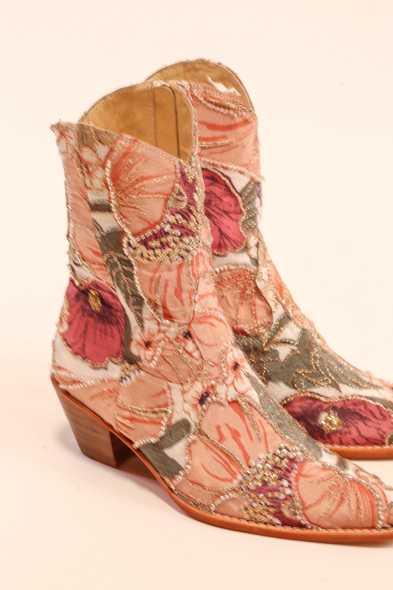 SEQUIN SILK EMBROIDERED BOOTS BALVE - MOMO STUDIO BERLIN - Berlin Concept Store - sustainable & ethical fashion