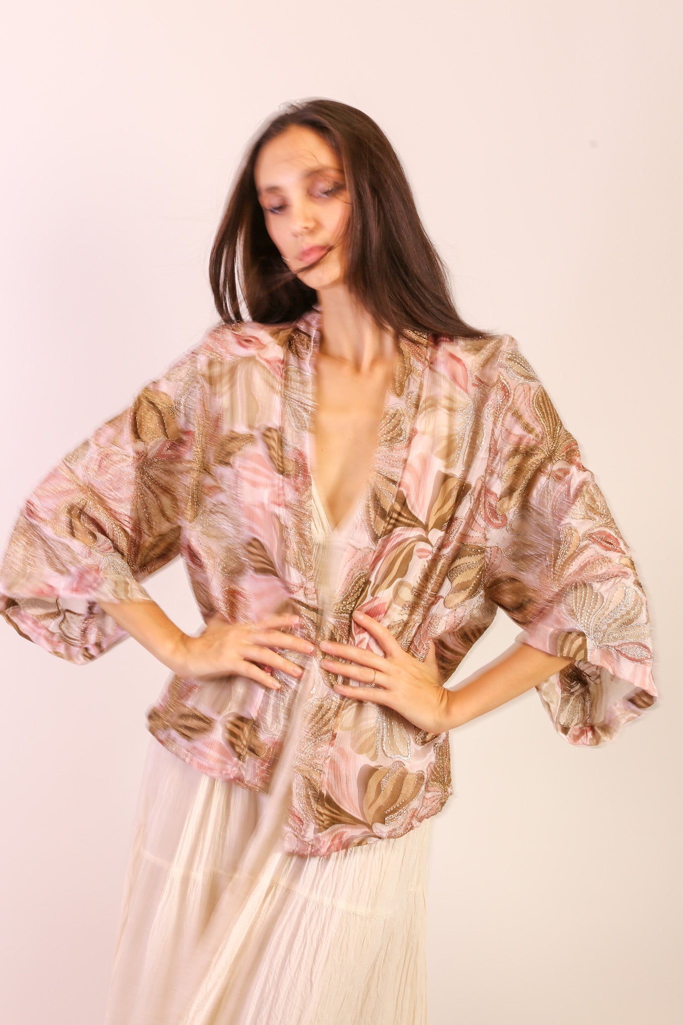 SEQUIN SILK EMBROIDERED KIMONO - MOMO STUDIO BERLIN - Berlin Concept Store - sustainable & ethical fashion