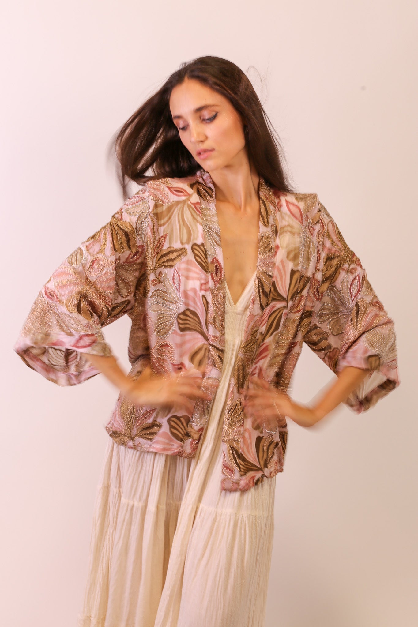 SEQUIN SILK EMBROIDERED KIMONO - MOMO STUDIO BERLIN - Berlin Concept Store - sustainable & ethical fashion