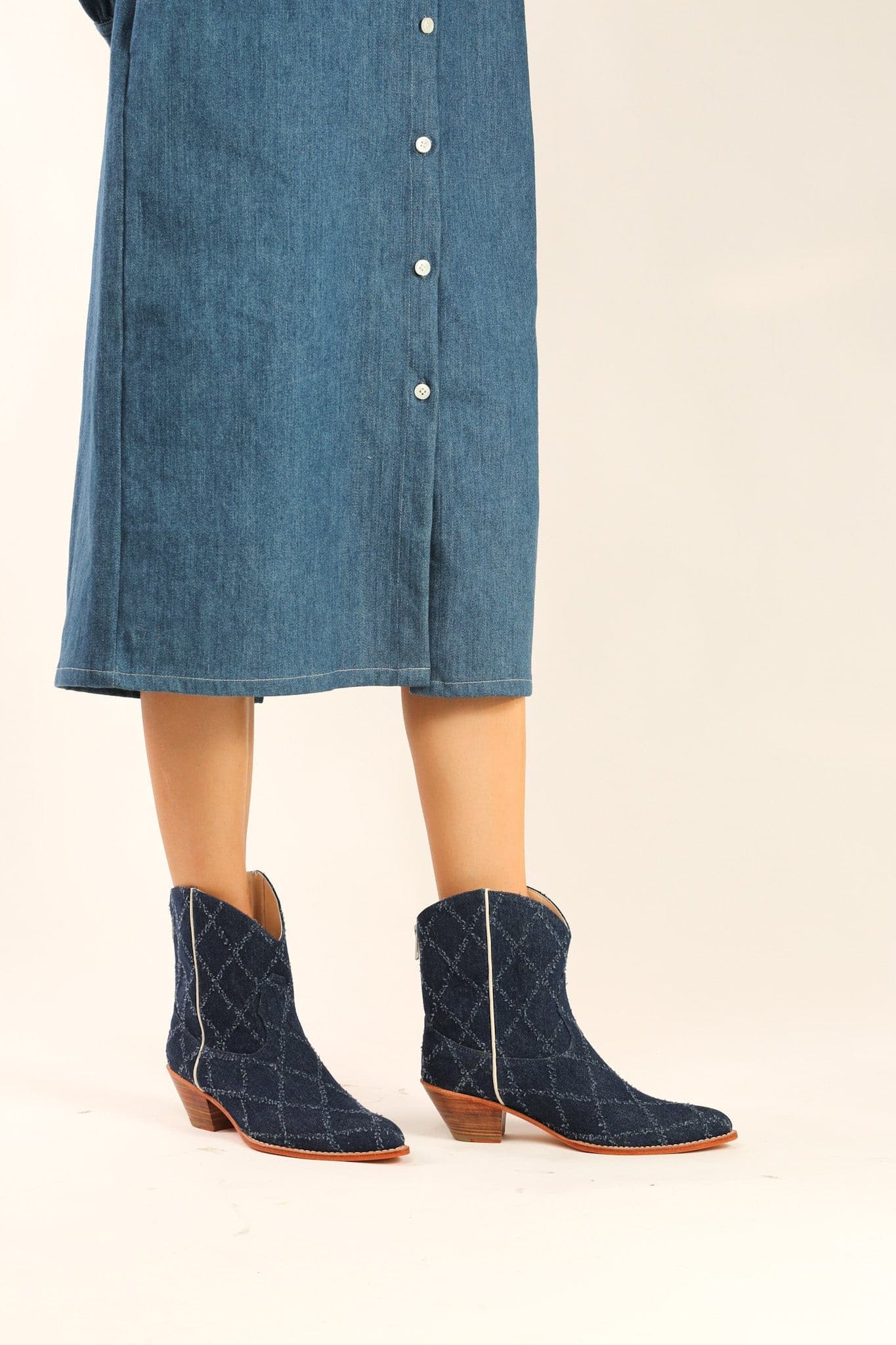 SHORT DENIM BOOTS SANTI - MOMO STUDIO BERLIN - Berlin Concept Store - sustainable & ethical fashion