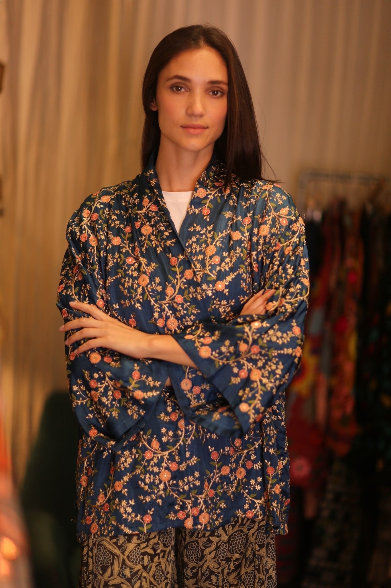 SHORT EMBROIDERED SILK KIMONO ANNA - MOMO STUDIO BERLIN - Berlin Concept Store - sustainable & ethical fashion