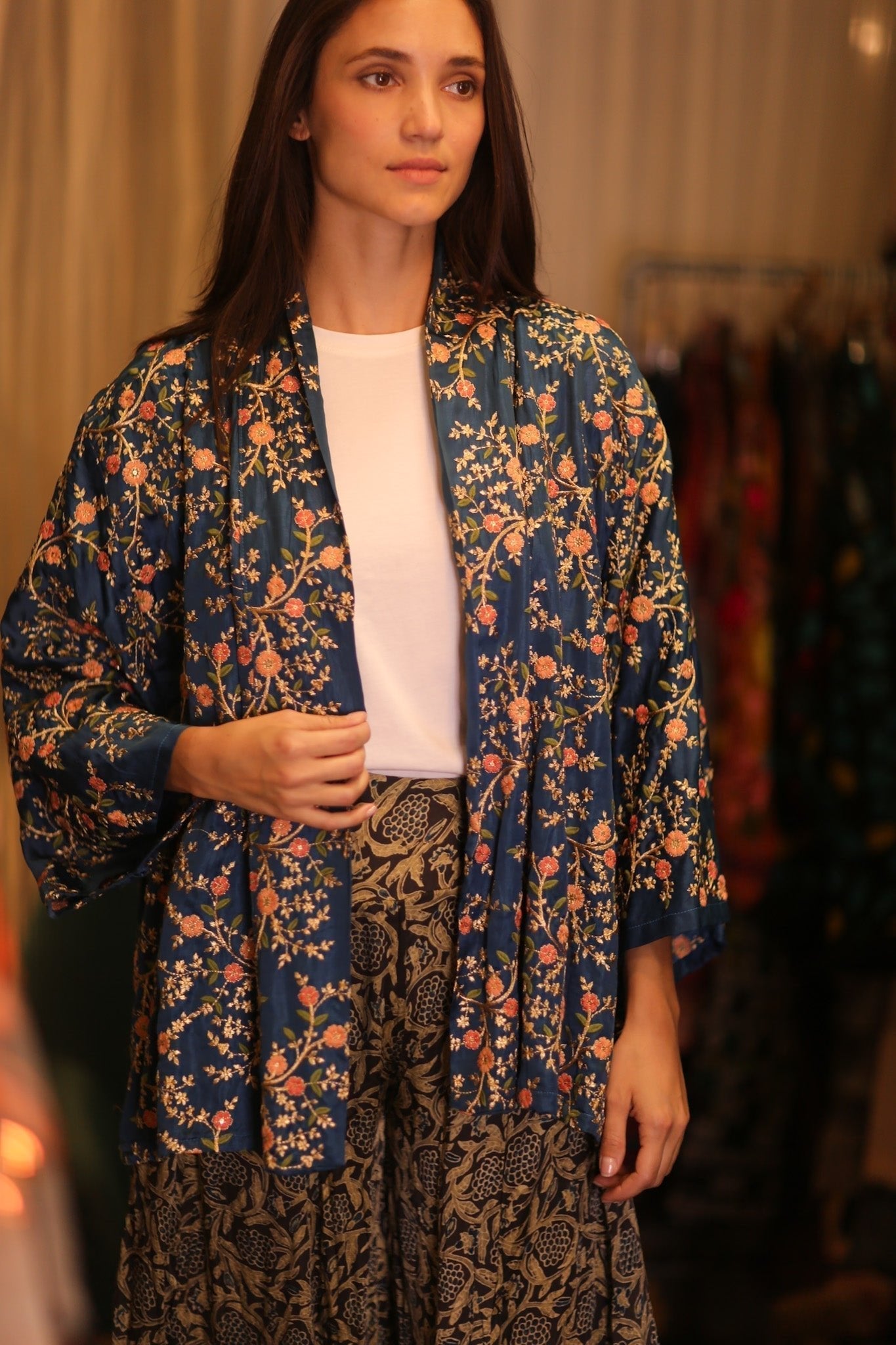 SHORT EMBROIDERED SILK KIMONO ANNA - MOMO STUDIO BERLIN - Berlin Concept Store - sustainable & ethical fashion