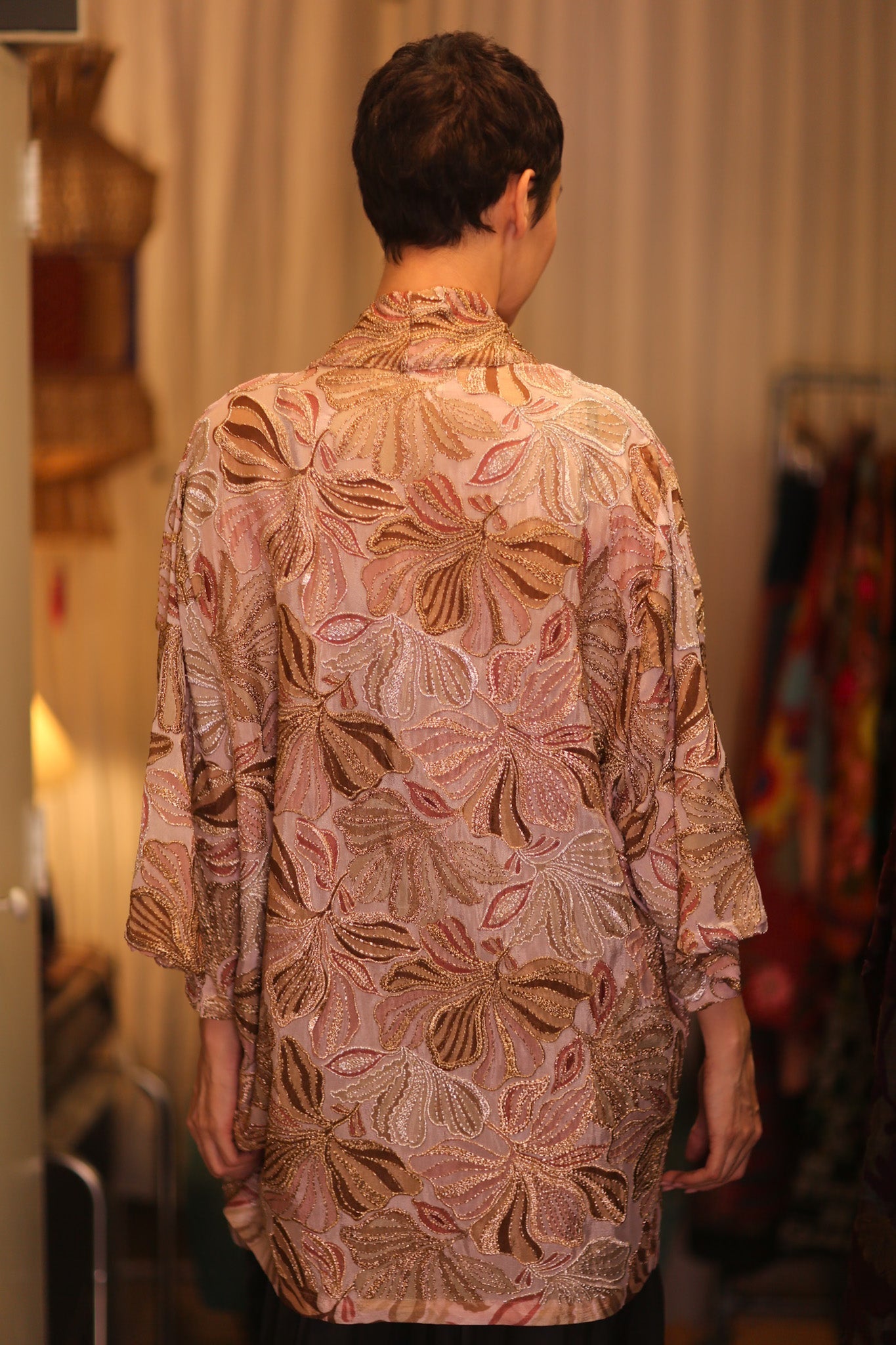 SHORT SILK EMBROIDERED KIMONO LINDA - MOMO STUDIO BERLIN - Berlin Concept Store - sustainable & ethical fashion