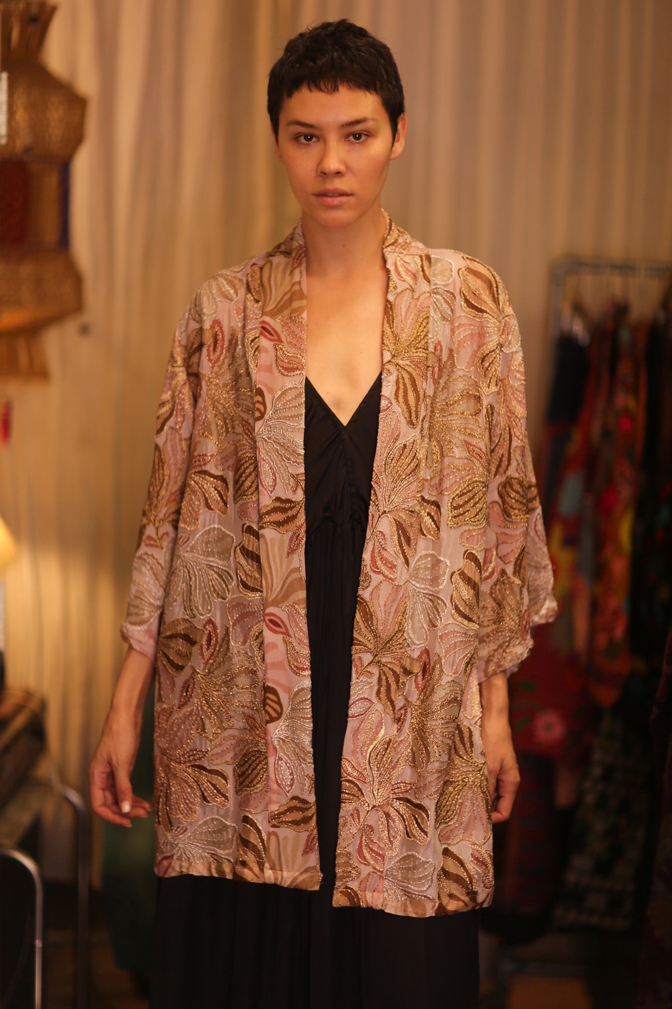 SHORT SILK EMBROIDERED KIMONO LINDA - MOMO STUDIO BERLIN - Berlin Concept Store - sustainable & ethical fashion