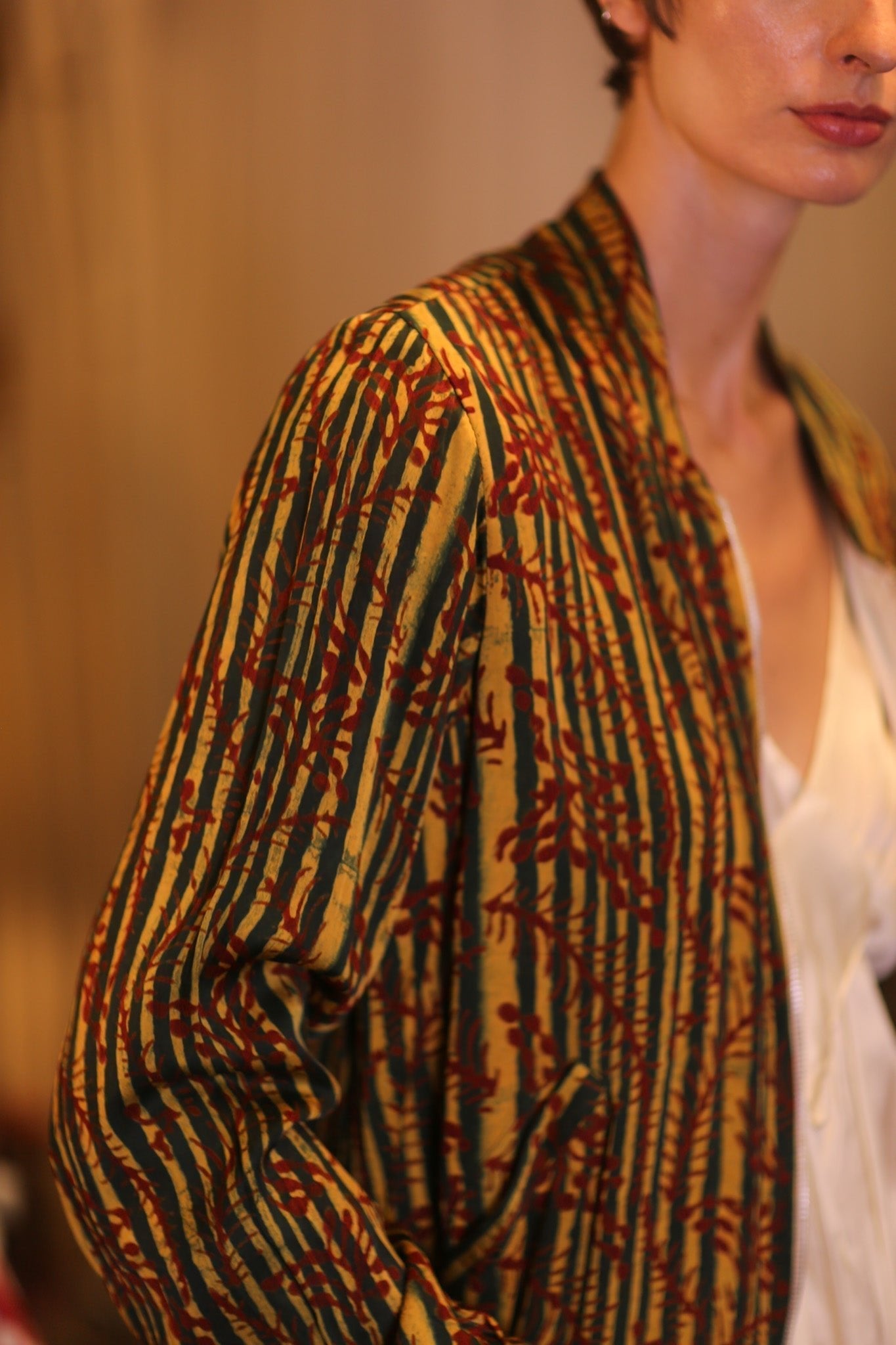 SILK BOMBER JACKET ANCHA BAMREST - BANGKOK TAILOR CLOTHING STORE - HANDMADE CLOTHING