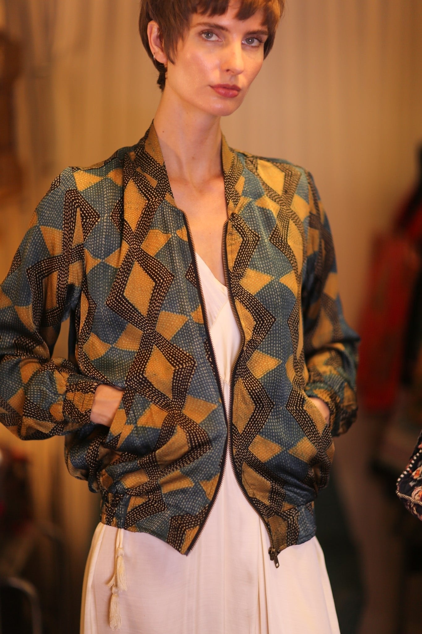 SILK BOMBER JACKET ANCHA EDEN - BANGKOK TAILOR CLOTHING STORE - HANDMADE CLOTHING