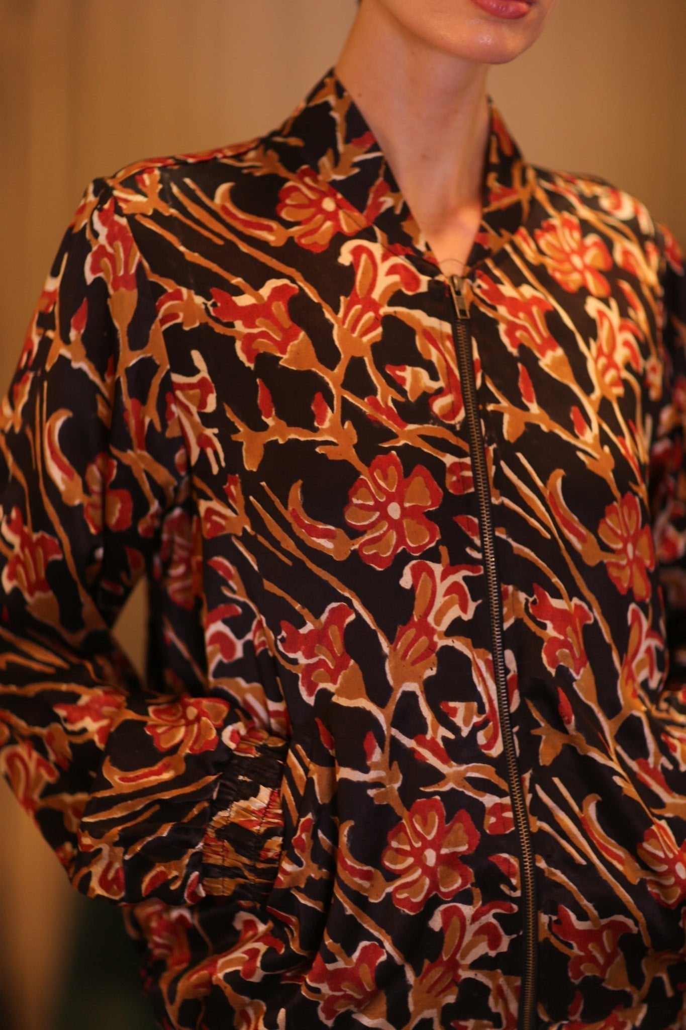 SILK BOMBER JACKET ANCHA SCARLET - MOMO STUDIO BERLIN - Berlin Concept Store - sustainable & ethical fashion