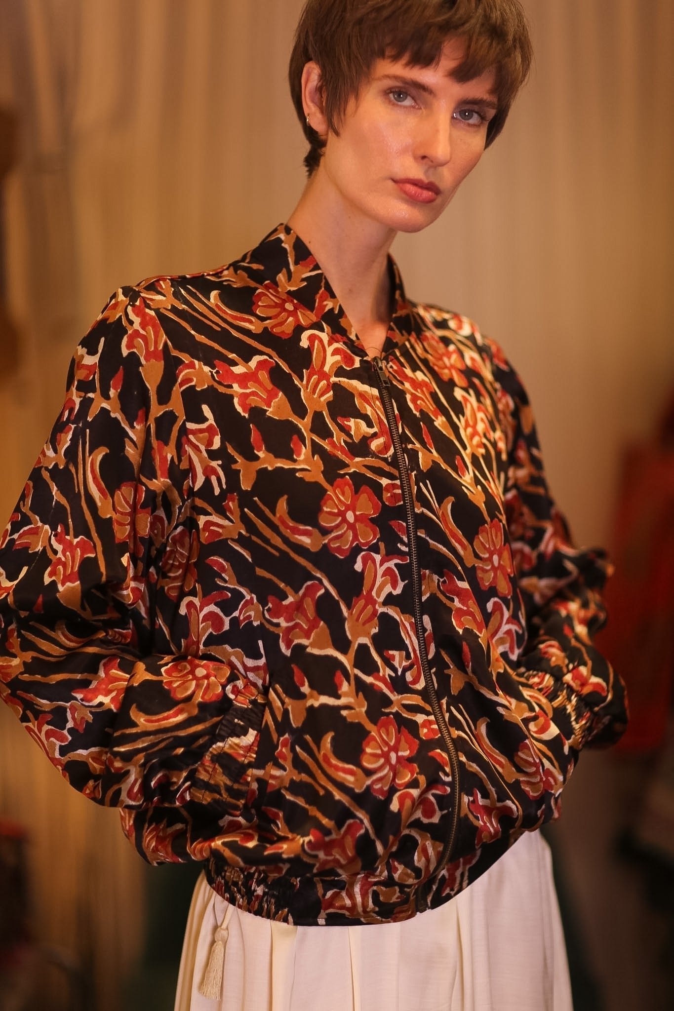 SILK BOMBER JACKET ANCHA SCARLET - MOMO STUDIO BERLIN - Berlin Concept Store - sustainable & ethical fashion