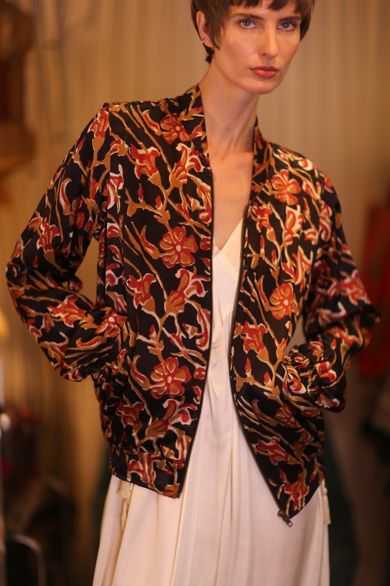 SILK BOMBER JACKET ANCHA SCARLET - MOMO STUDIO BERLIN - Berlin Concept Store - sustainable & ethical fashion