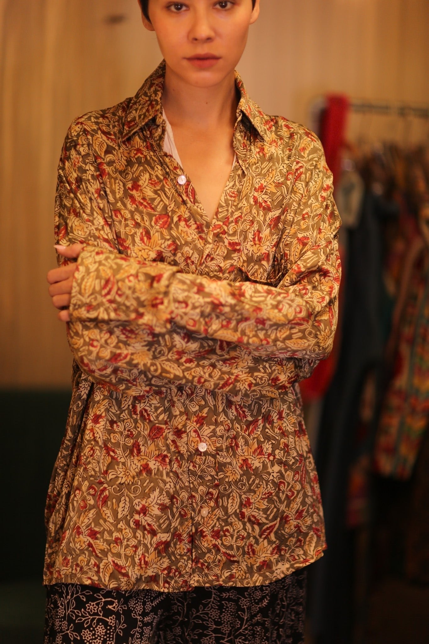 SILK BOYFRIEND SHIRT BILLIE AHAUNG - MOMO STUDIO BERLIN - Berlin Concept Store - sustainable & ethical fashion