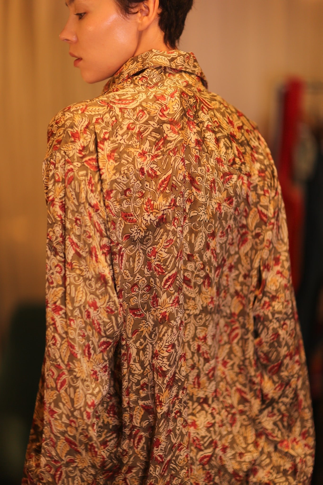 SILK BOYFRIEND SHIRT BILLIE AHAUNG - MOMO STUDIO BERLIN - Berlin Concept Store - sustainable & ethical fashion