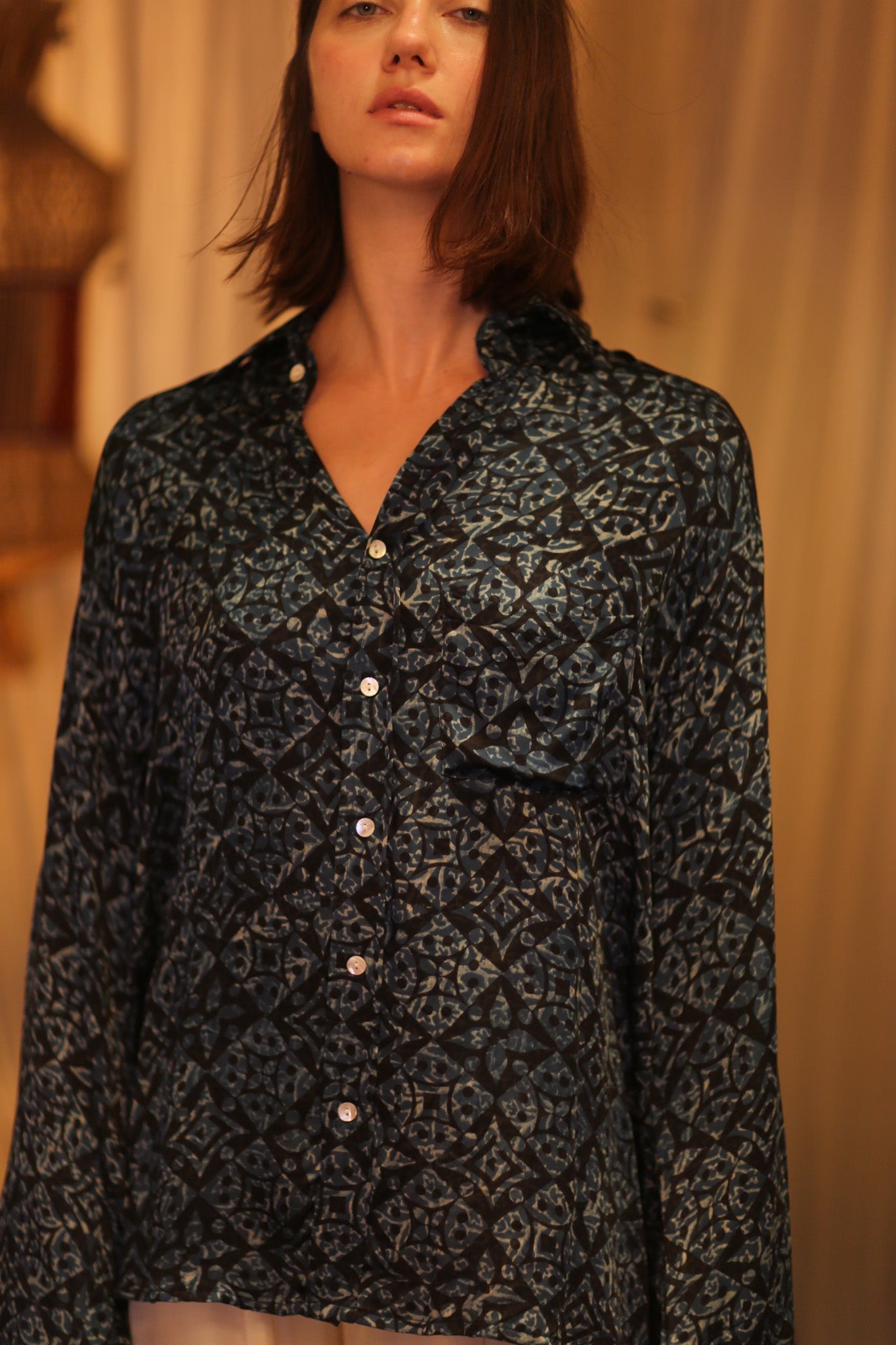 SILK BOYFRIEND SHIRT BILLIE HLAING - MOMO STUDIO BERLIN - Berlin Concept Store - sustainable & ethical fashion
