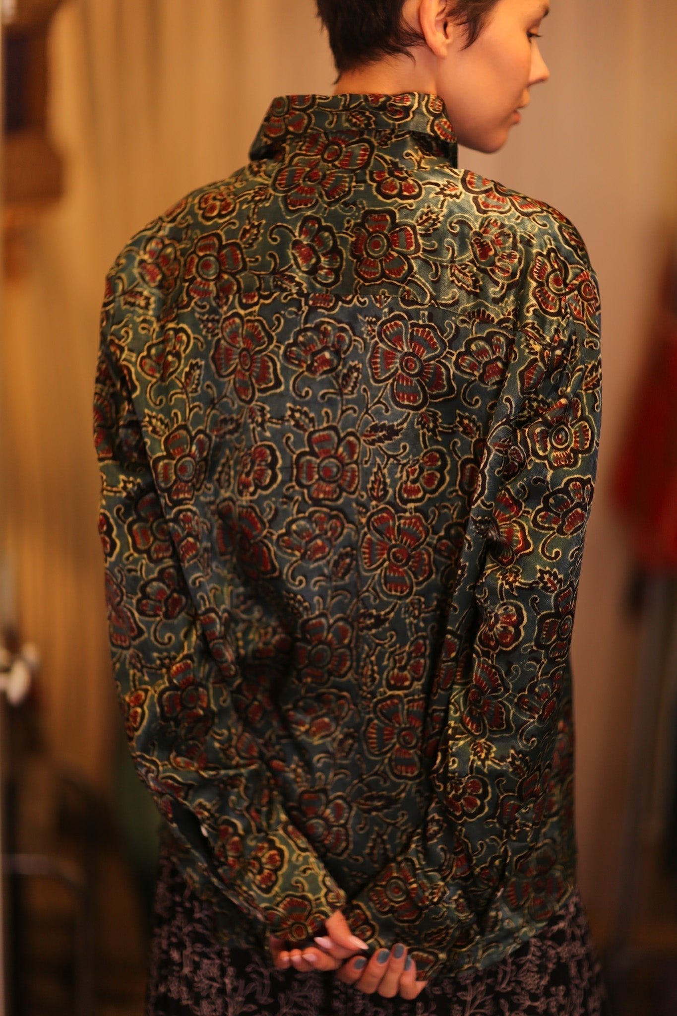 SILK BOYFRIEND SHIRT BILLIE HTOO - MOMO STUDIO BERLIN - Berlin Concept Store - sustainable & ethical fashion