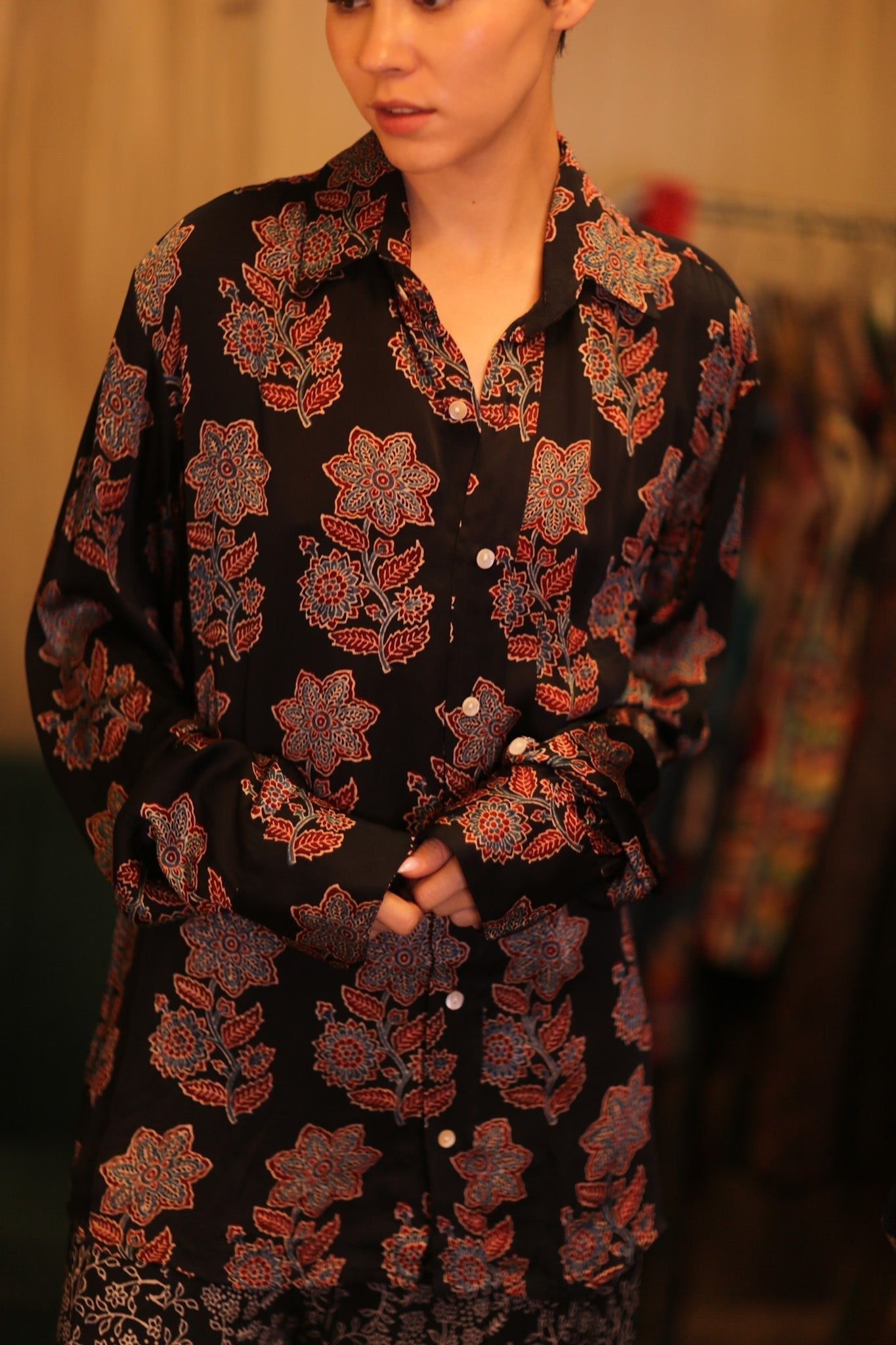 SILK BOYFRIEND SHIRT BILLIE LATPAN - MOMO STUDIO BERLIN - Berlin Concept Store - sustainable & ethical fashion