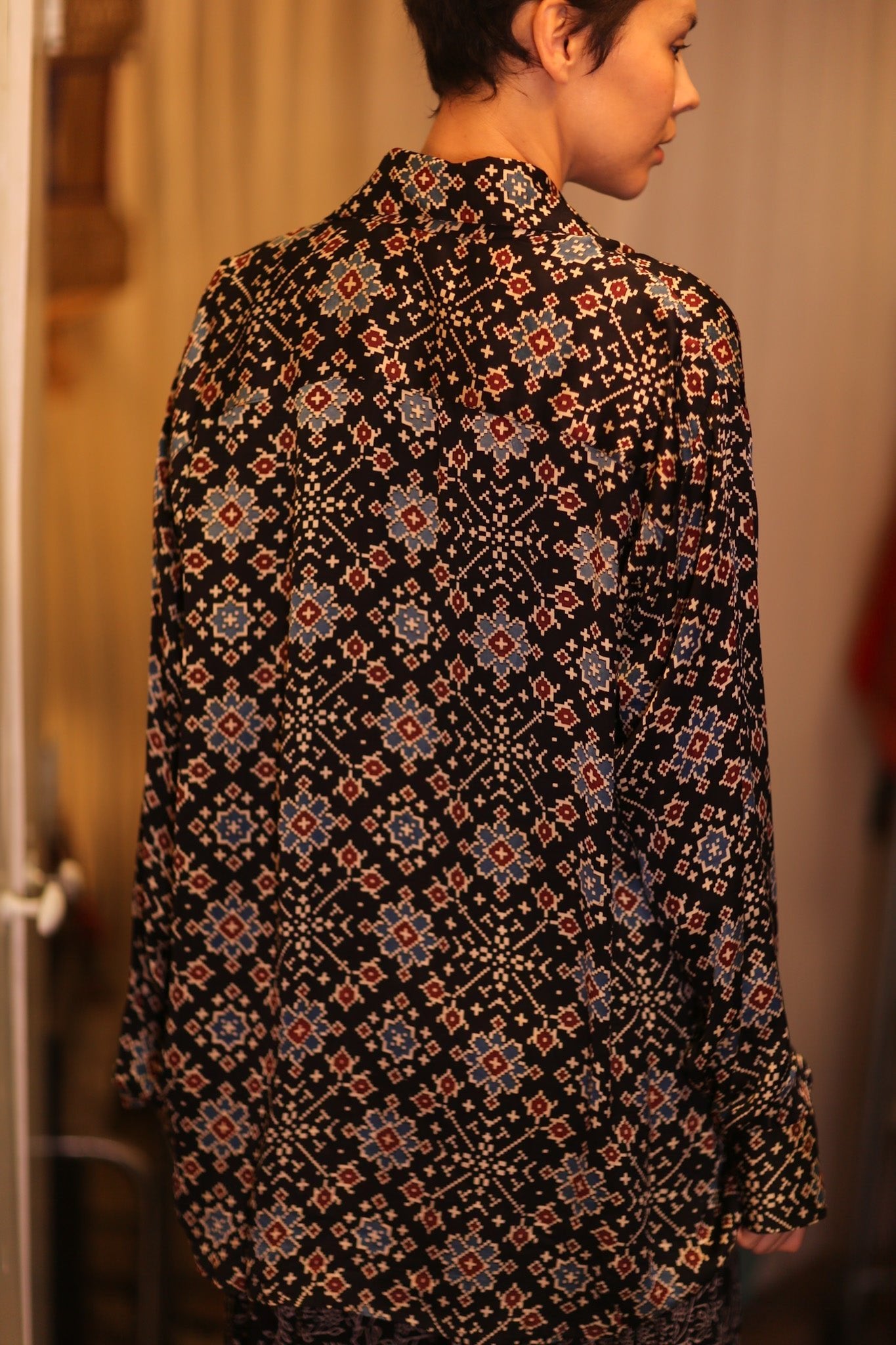 SILK BOYFRIEND SHIRT BILLIE MOKOK - MOMO STUDIO BERLIN - Berlin Concept Store - sustainable & ethical fashion