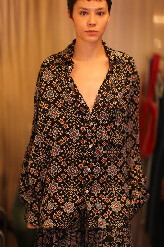 SILK BOYFRIEND SHIRT BILLIE MOKOK - MOMO STUDIO BERLIN - Berlin Concept Store - sustainable & ethical fashion