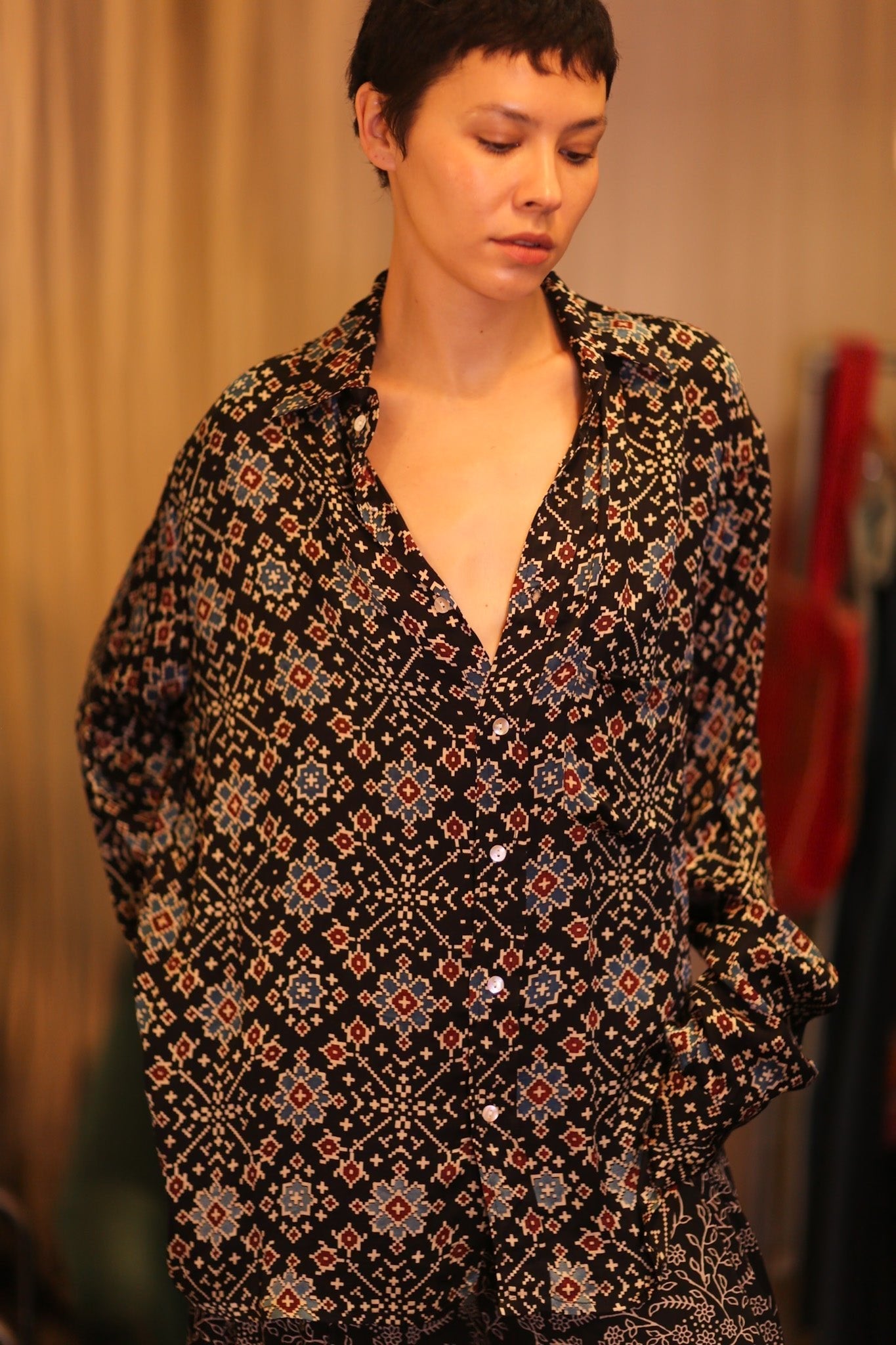 SILK BOYFRIEND SHIRT BILLIE MOKOK - MOMO STUDIO BERLIN - Berlin Concept Store - sustainable & ethical fashion