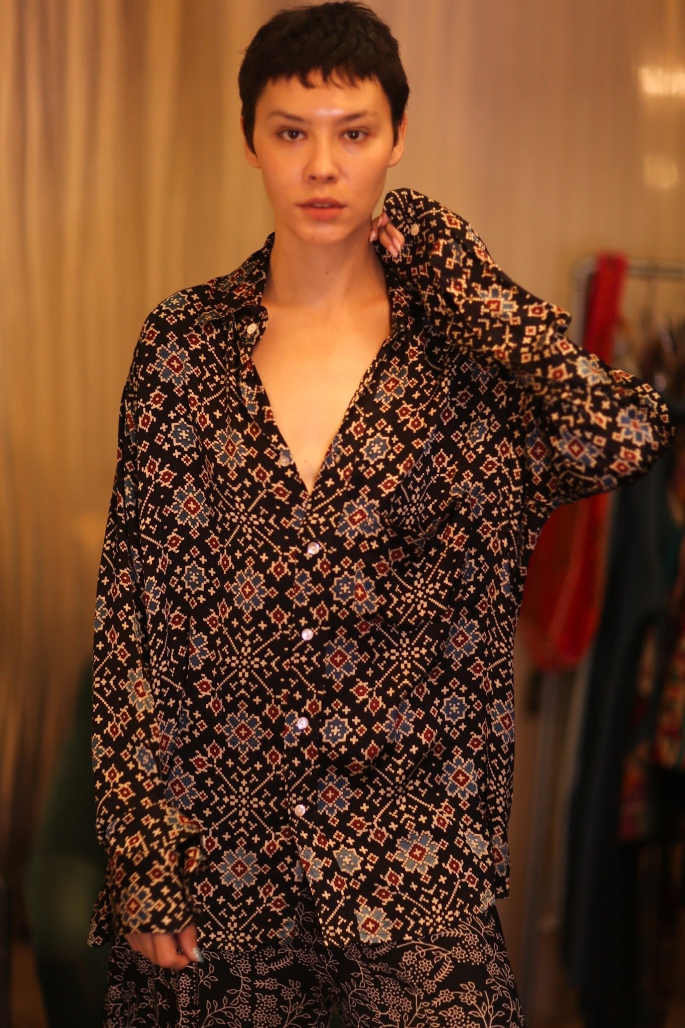 SILK BOYFRIEND SHIRT BILLIE MOKOK - MOMO STUDIO BERLIN - Berlin Concept Store - sustainable & ethical fashion