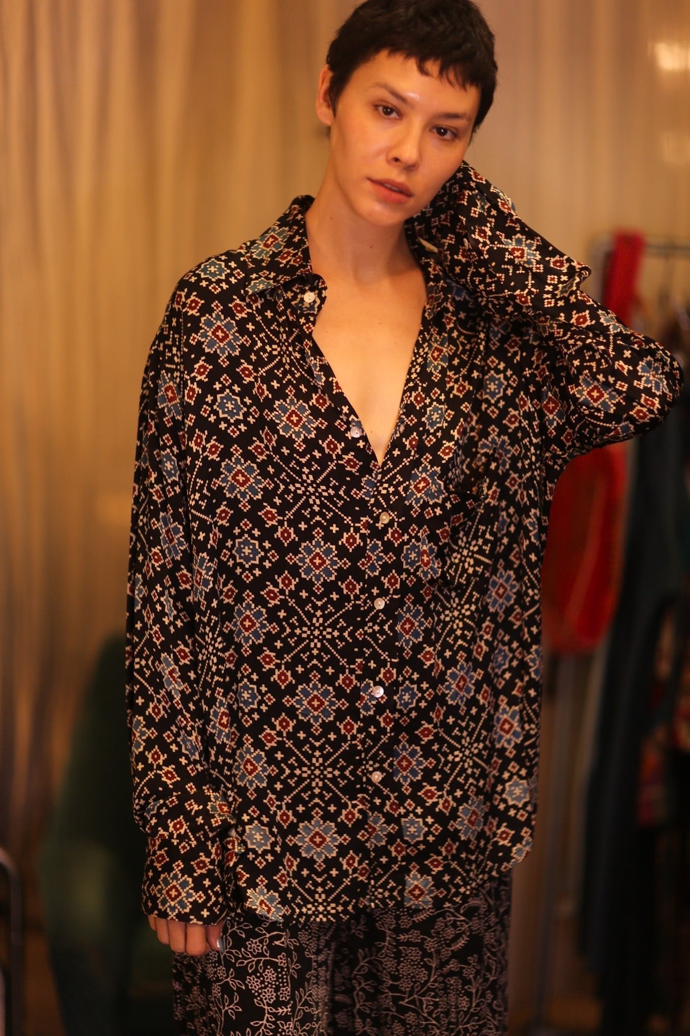 SILK BOYFRIEND SHIRT BILLIE MOKOK - MOMO STUDIO BERLIN - Berlin Concept Store - sustainable & ethical fashion