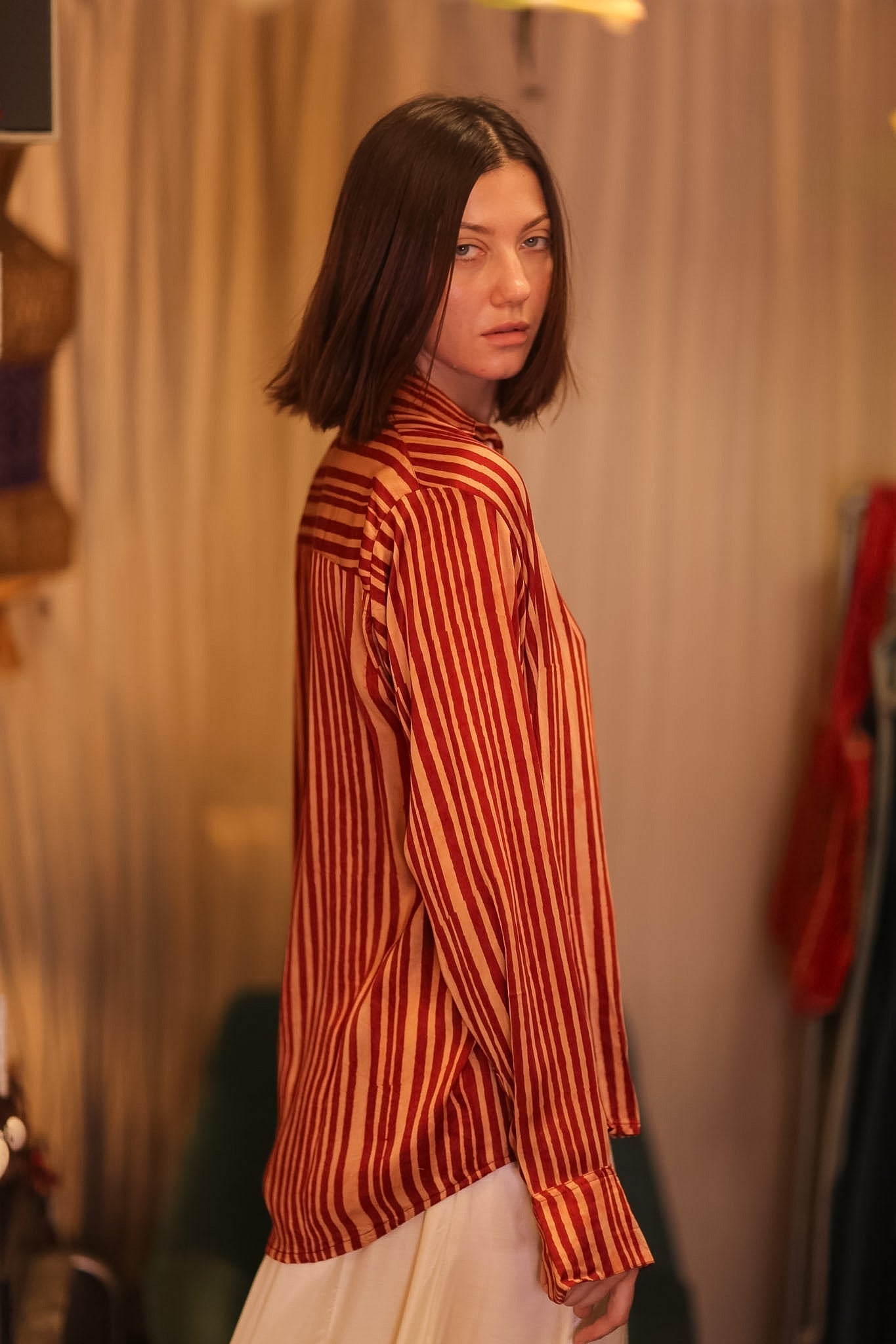 SILK BOYFRIEND SHIRT BILLIE NISIN - MOMO STUDIO BERLIN - Berlin Concept Store - sustainable & ethical fashion