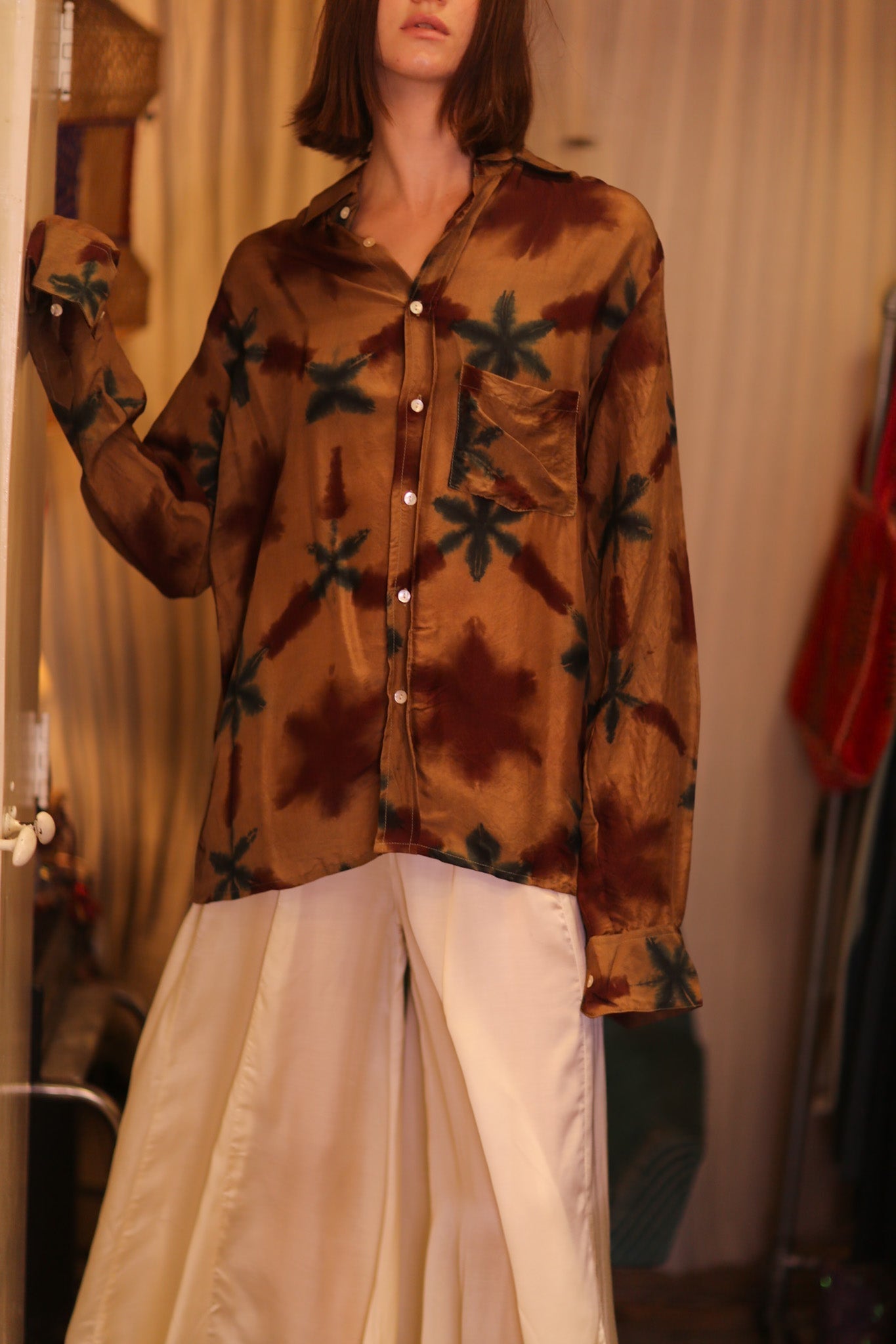 SILK BOYFRIEND SHIRT BILLIE NWEOO - MOMO STUDIO BERLIN - Berlin Concept Store - sustainable & ethical fashion