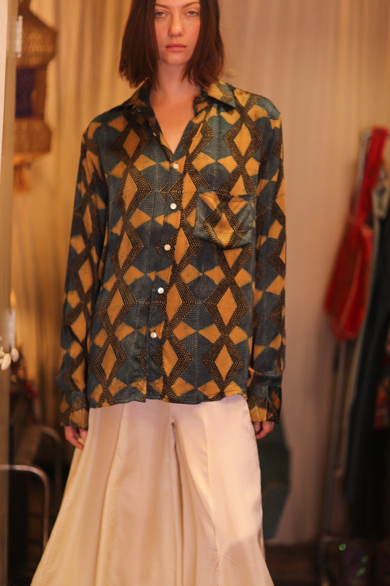 SILK BOYFRIEND SHIRT BILLIE SANWIN - MOMO STUDIO BERLIN - Berlin Concept Store - sustainable & ethical fashion