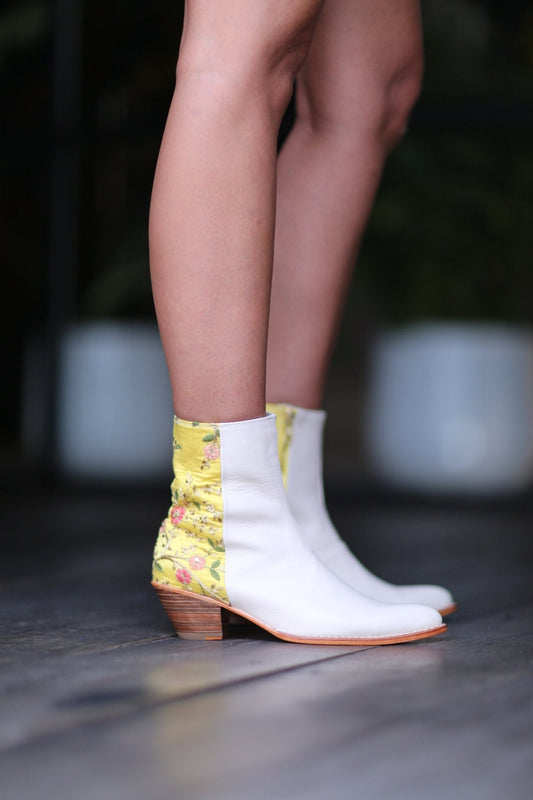 SILK EMBROIDERED BOOTS MISA - MOMO STUDIO BERLIN - Berlin Concept Store - sustainable & ethical fashion