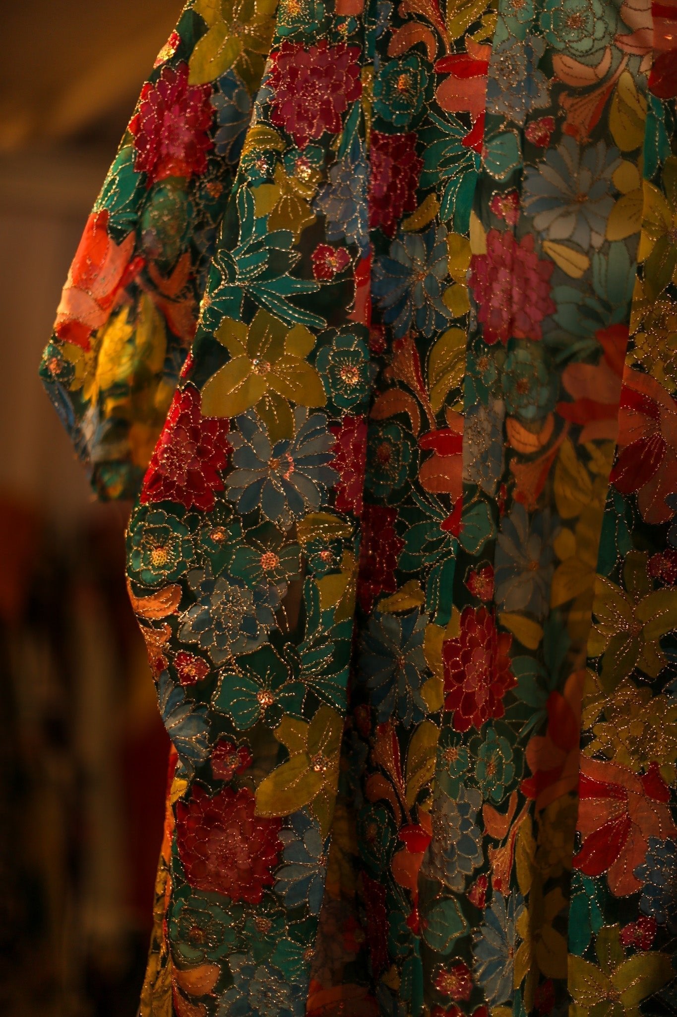 SILK EMBROIDERED KIMONO HANSU - MOMO STUDIO BERLIN - Berlin Concept Store - sustainable & ethical fashion