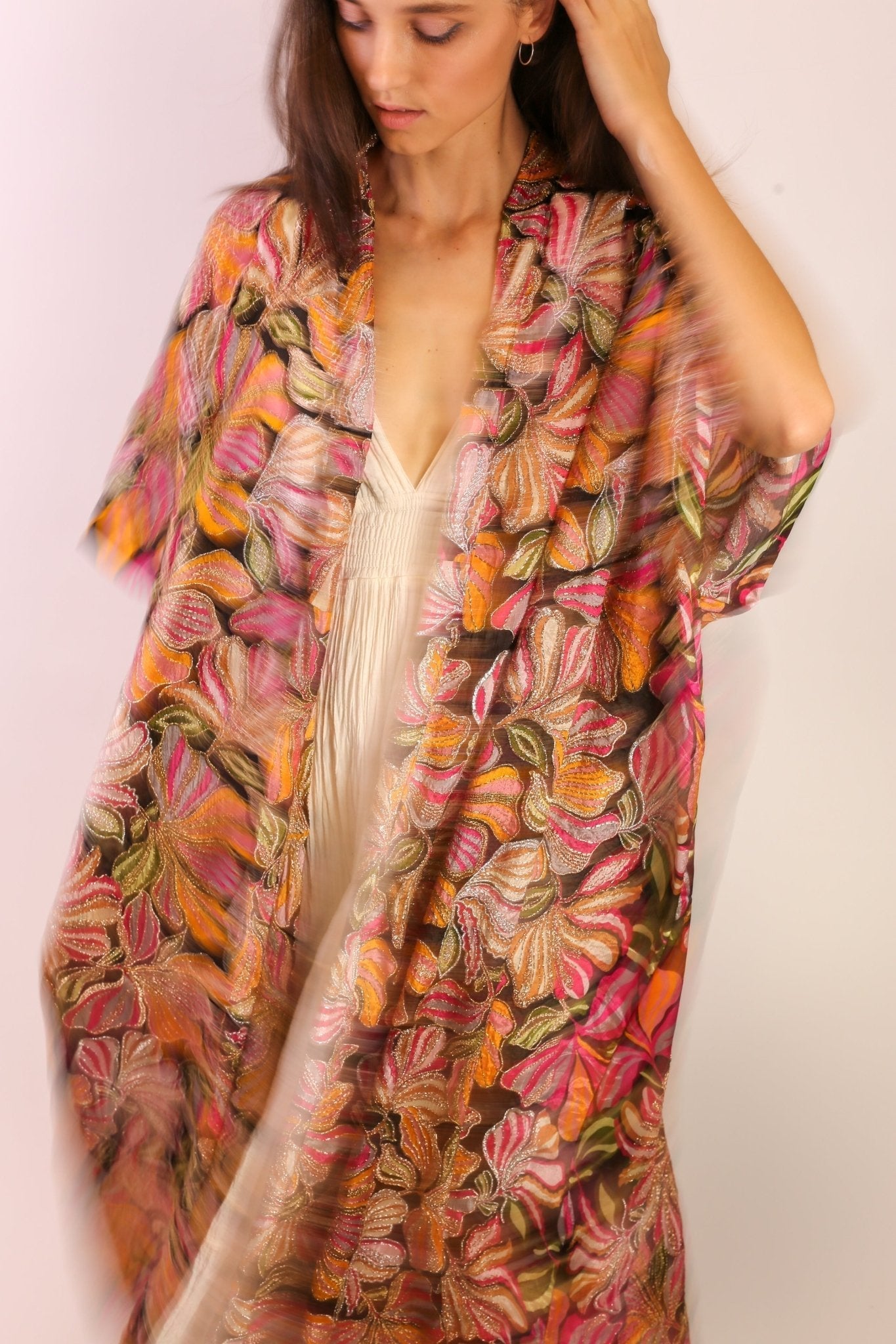 SILK EMBROIDERED KIMONO MAE - MOMO STUDIO BERLIN - Berlin Concept Store - sustainable & ethical fashion