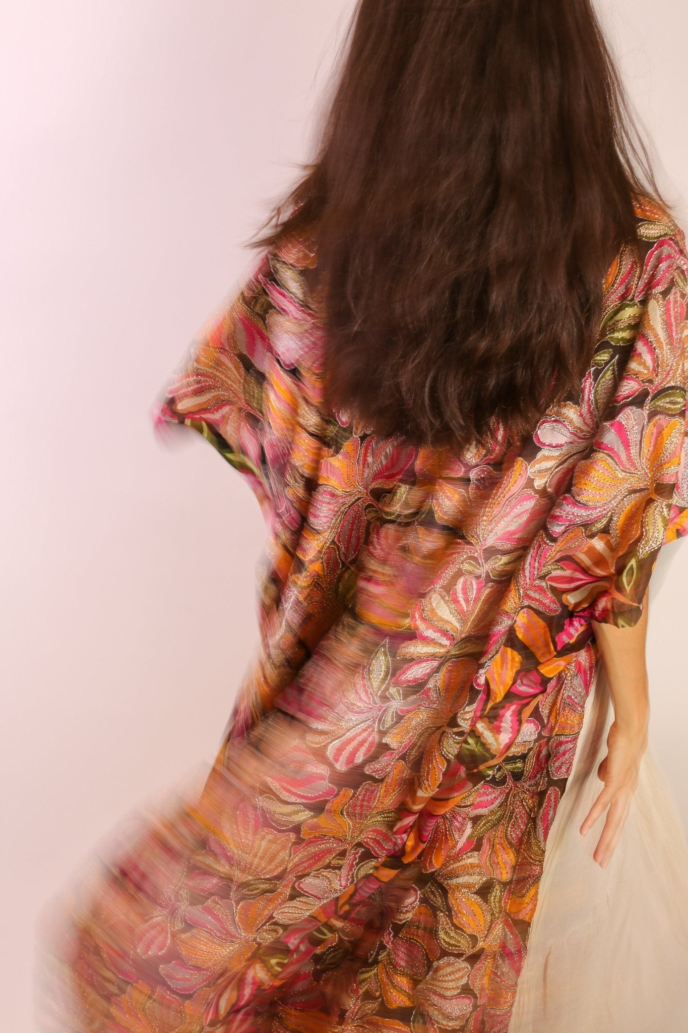 SILK EMBROIDERED KIMONO MAE - MOMO STUDIO BERLIN - Berlin Concept Store - sustainable & ethical fashion