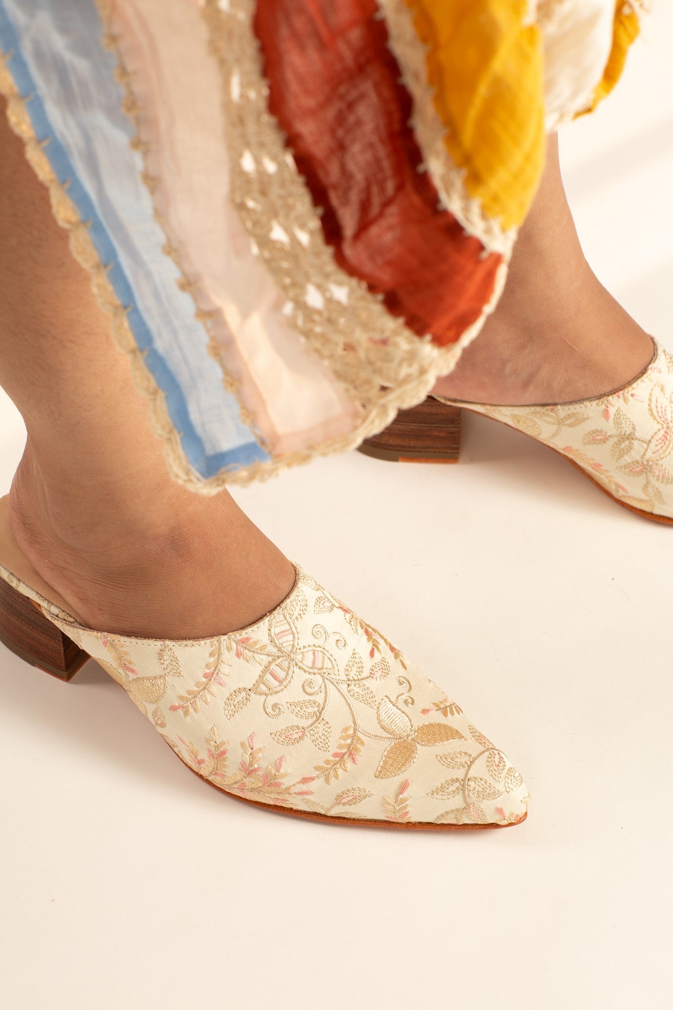 SILK EMBROIDERED MULES SUSIE - MOMO STUDIO BERLIN - Berlin Concept Store - sustainable & ethical fashion