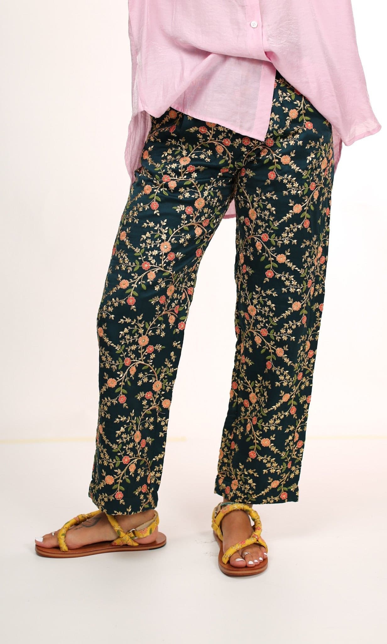 SILK EMBROIDERED PANTS ELOISE - MOMO STUDIO BERLIN - Berlin Concept Store - sustainable & ethical fashion