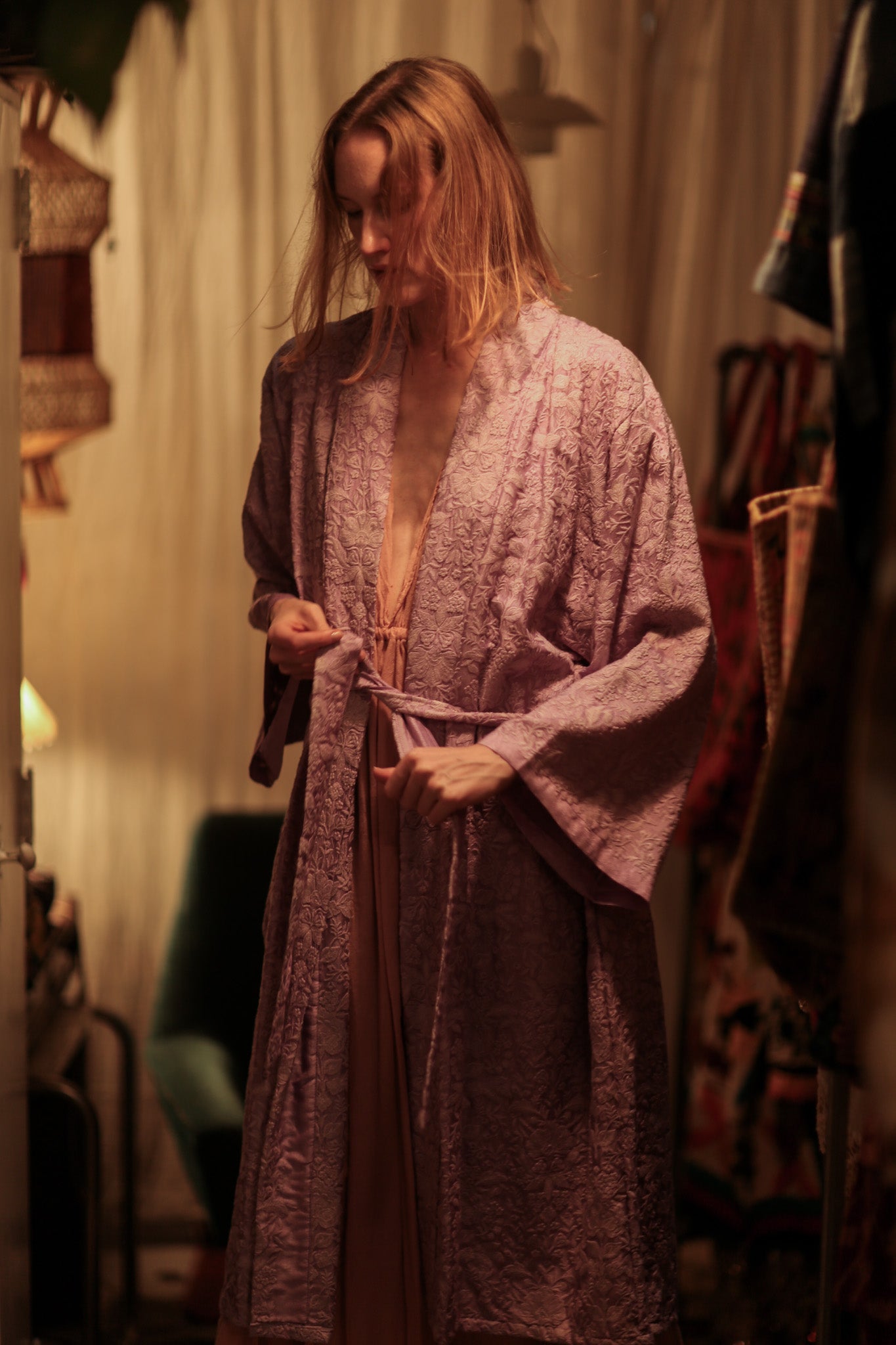 SILK FLORINE LITTLE FLOWERS EMBROIDERED KIMONO LILAC - MOMO STUDIO BERLIN - Berlin Concept Store - sustainable & ethical fashion