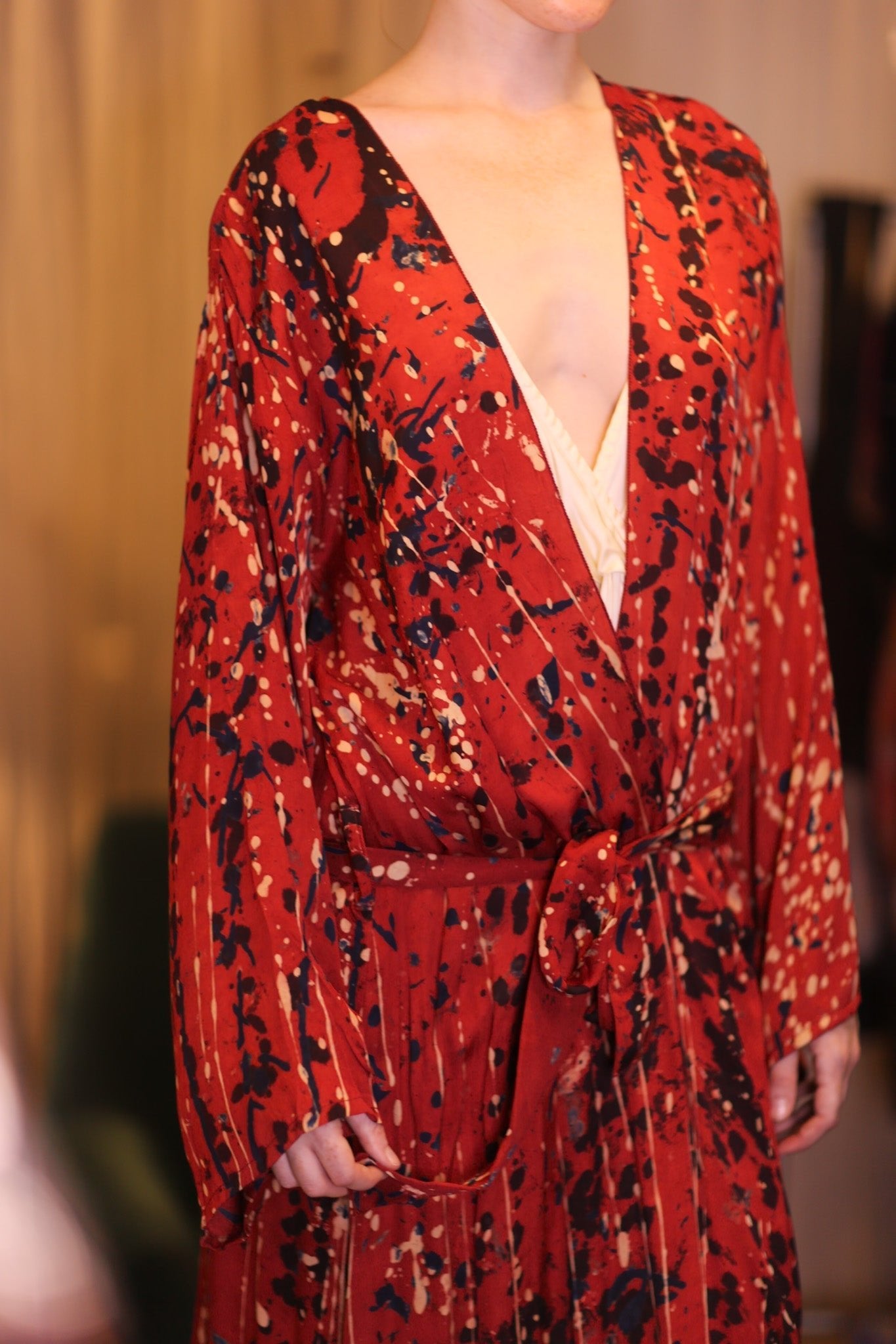 SILK KIMONO CONSTANCA DELLI WITH BELT - MOMO STUDIO BERLIN - Berlin Concept Store - sustainable & ethical fashion