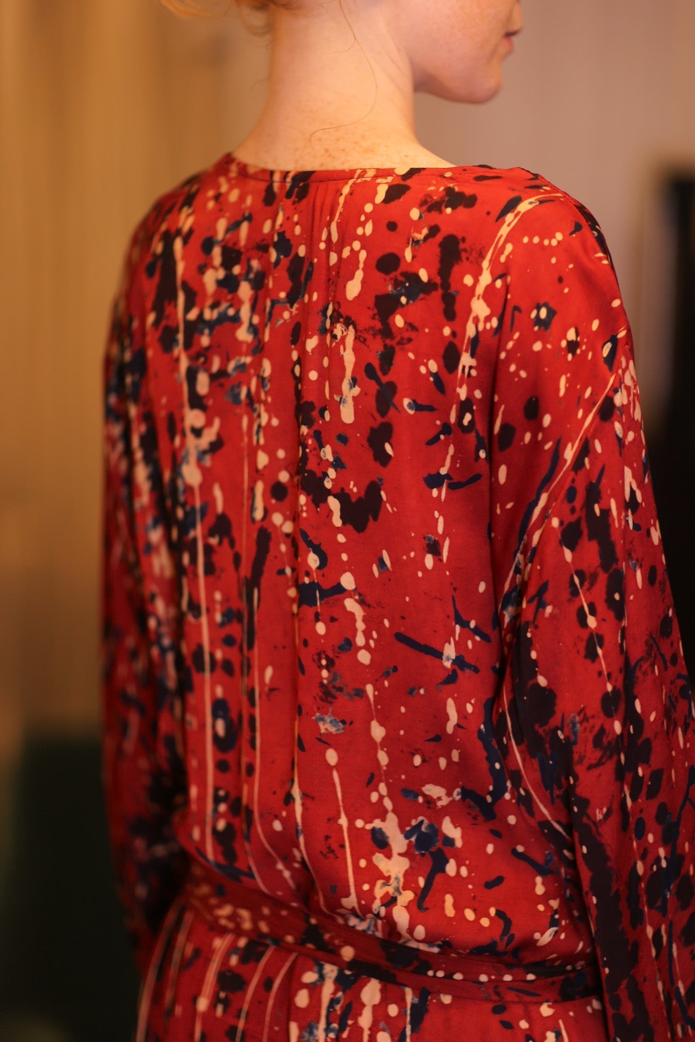 SILK KIMONO CONSTANCA DELLI WITH BELT - MOMO STUDIO BERLIN - Berlin Concept Store - sustainable & ethical fashion