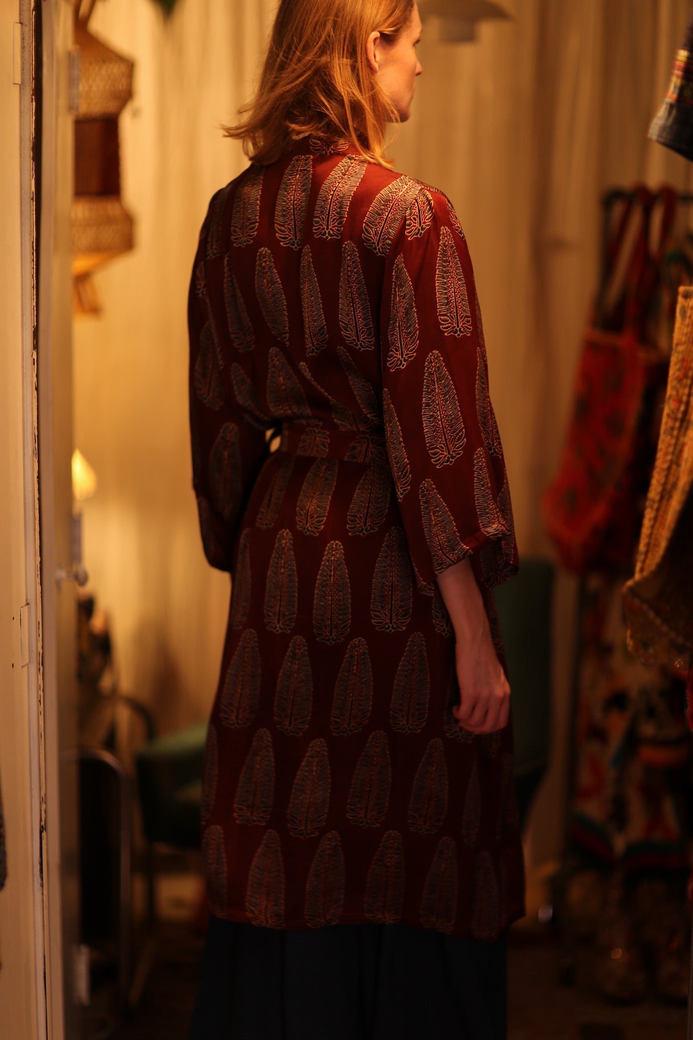 SILK KIMONO RED FEATHER - MOMO STUDIO BERLIN - Berlin Concept Store - sustainable & ethical fashion