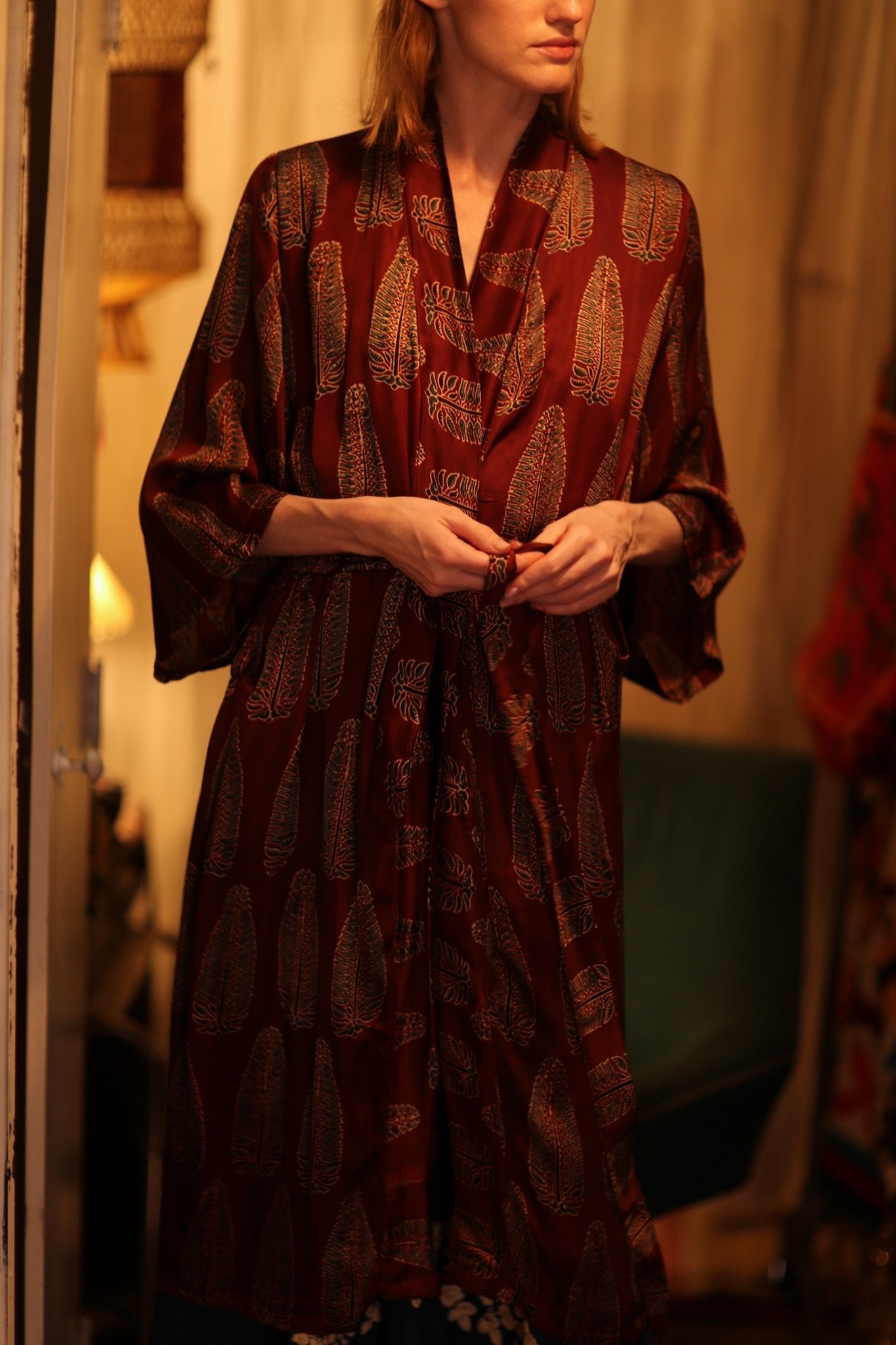 SILK KIMONO RED FEATHER - MOMO STUDIO BERLIN - Berlin Concept Store - sustainable & ethical fashion