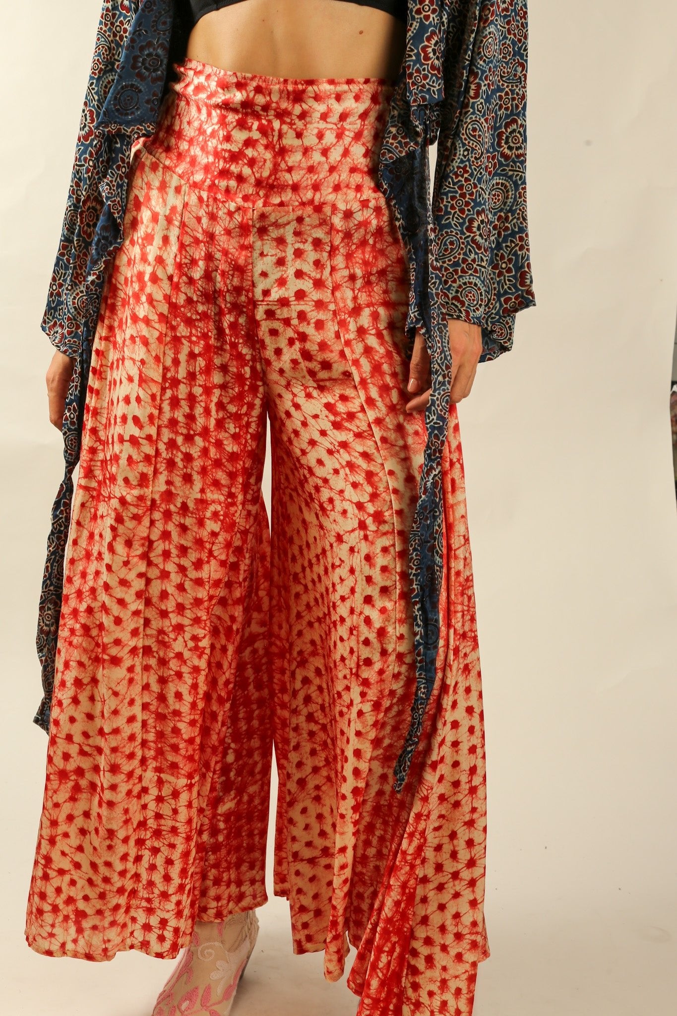 SILK PINK DOT WIDE LEG PANTS - MOMO STUDIO BERLIN - Berlin Concept Store - sustainable & ethical fashion