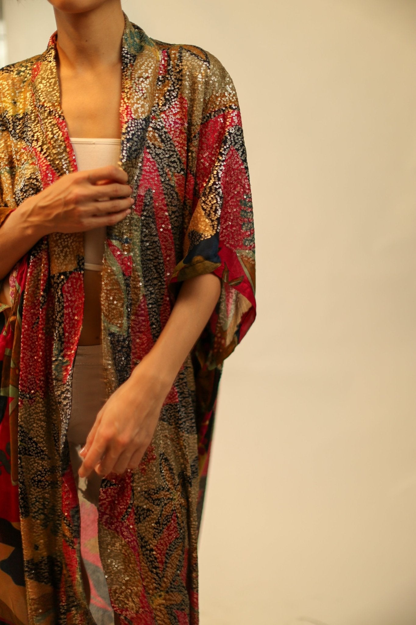 SILK SEQUIN EMBROIDERED KIMONO AVAPOEL - MOMO STUDIO BERLIN - Berlin Concept Store - sustainable & ethical fashion