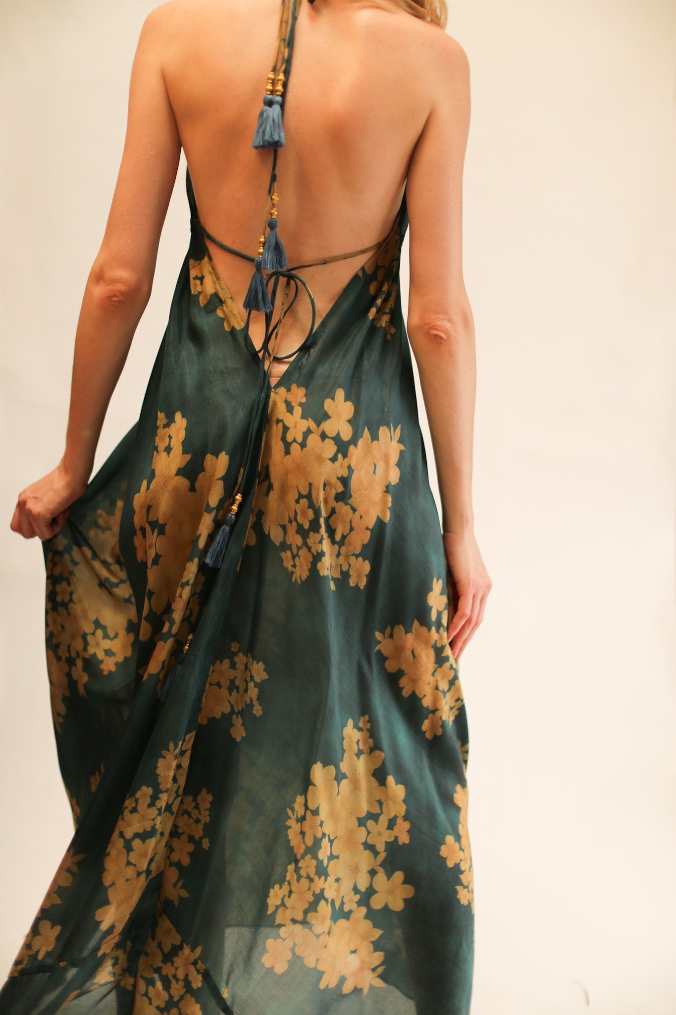 SILK SHOULDER DRESS ELA - MOMO STUDIO BERLIN - Berlin Concept Store - sustainable & ethical fashion