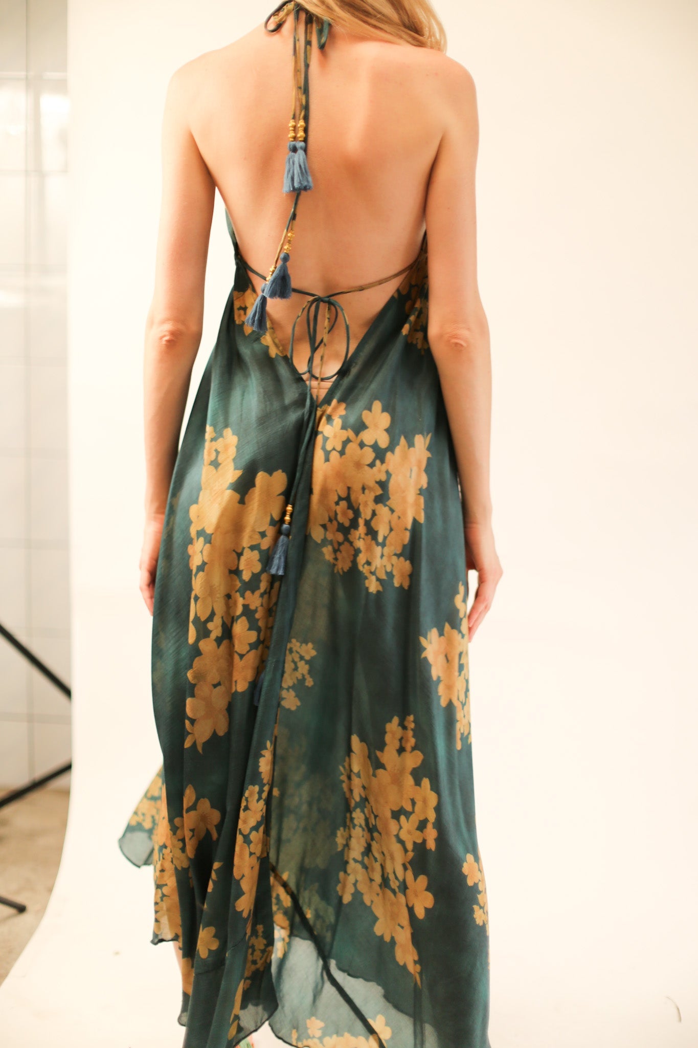 SILK SHOULDER DRESS ELA - MOMO STUDIO BERLIN - Berlin Concept Store - sustainable & ethical fashion