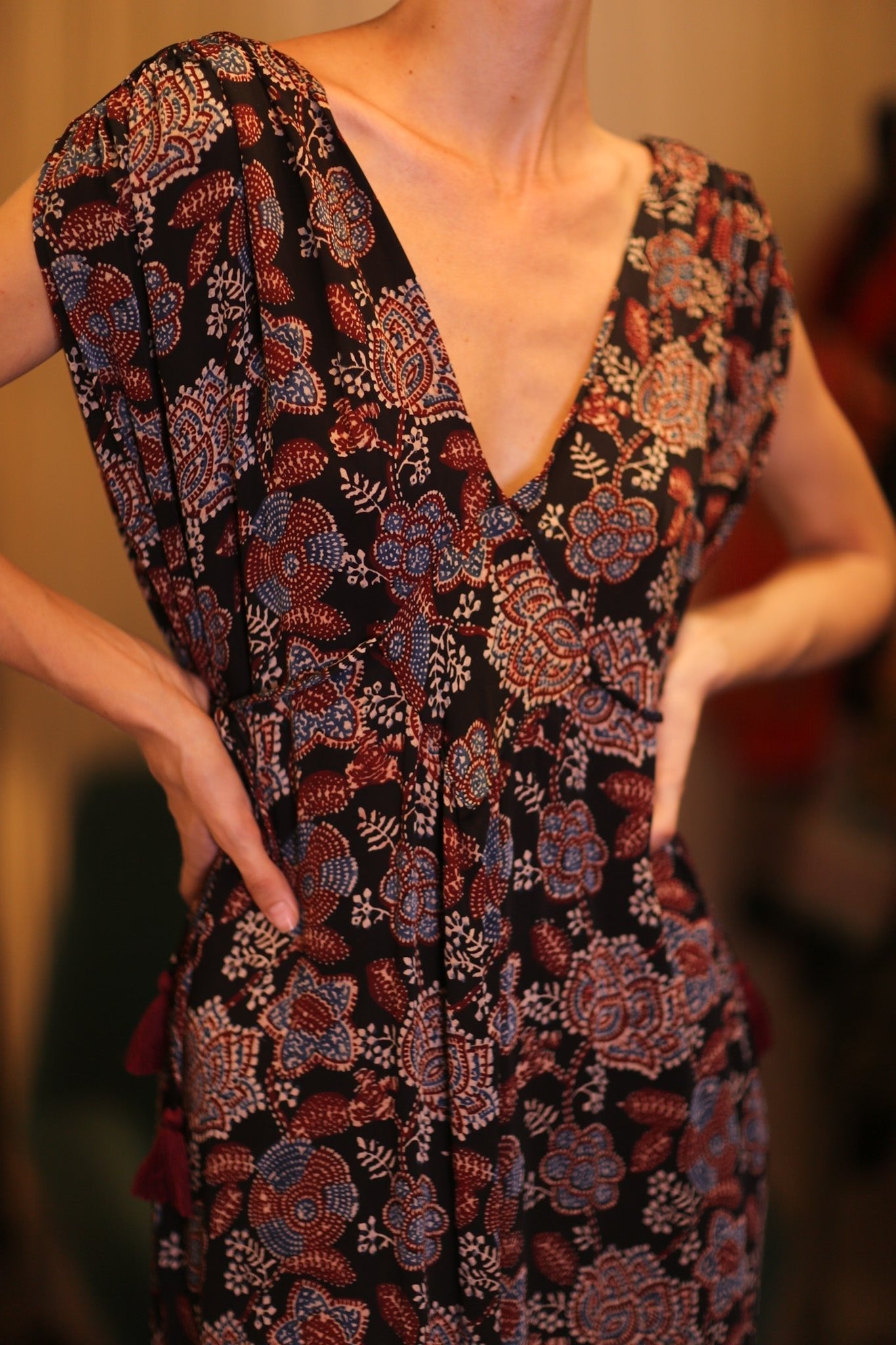 SILK VICTORIA DRESS NOIRBLOOM - MOMO STUDIO BERLIN - Berlin Concept Store - sustainable & ethical fashion