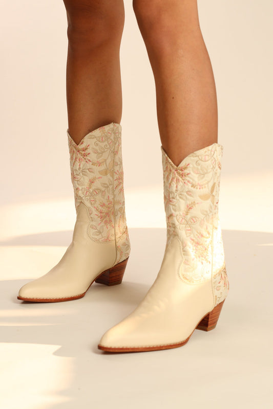SILK WESTERN EMBROIDERED BOOTS RHEA - MOMO STUDIO BERLIN - Berlin Concept Store - sustainable & ethical fashion