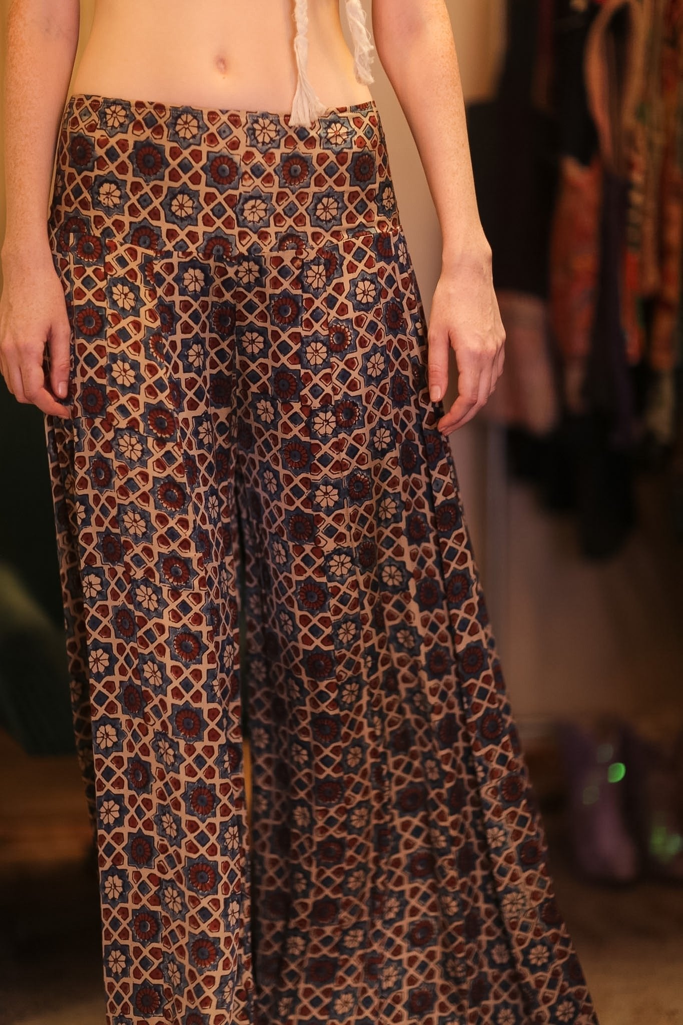 SILK WIDE LEG LONG PANTS RUBY MHANKWET - MOMO STUDIO BERLIN - Berlin Concept Store - sustainable & ethical fashion