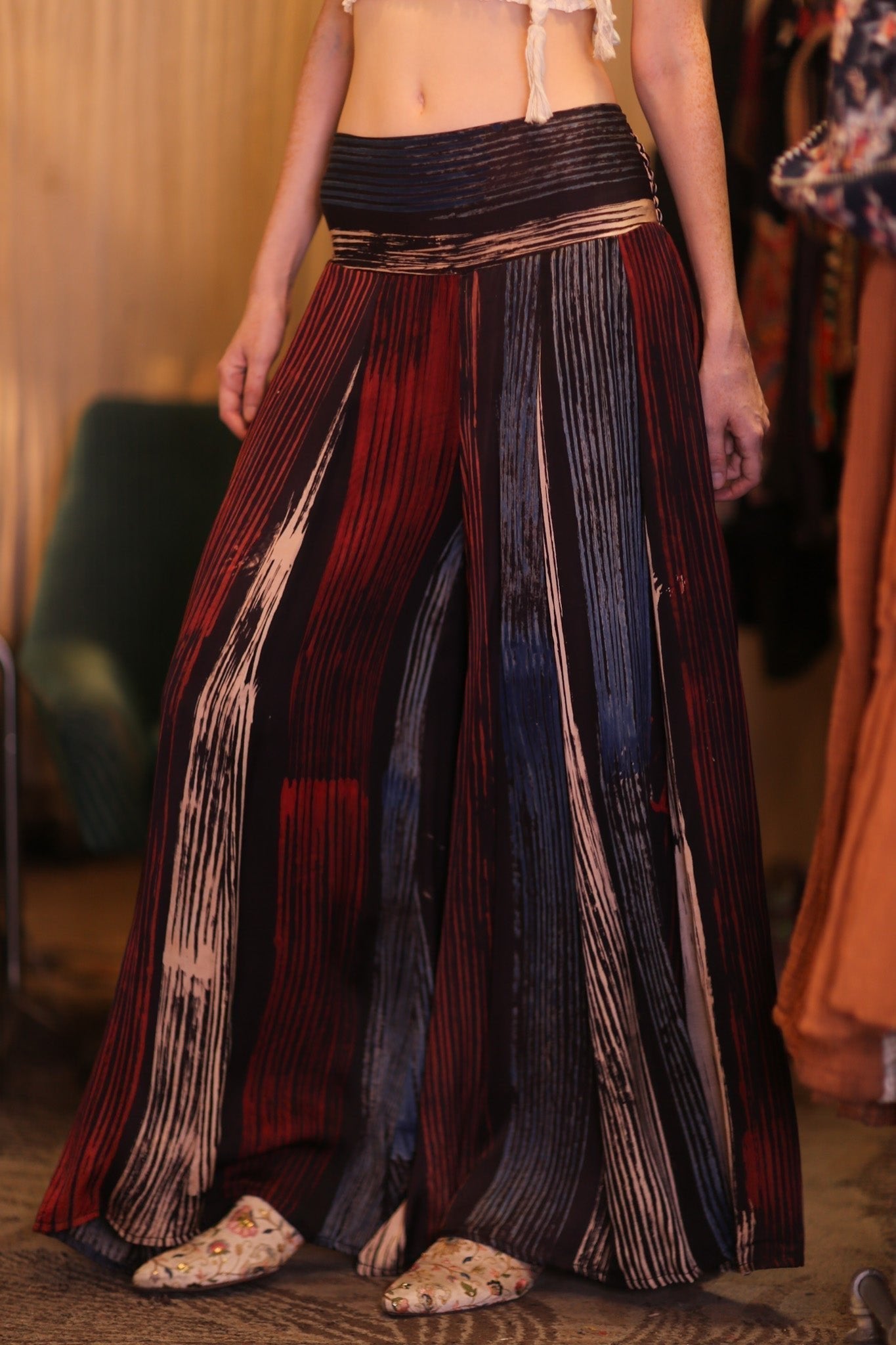 SILK WIDE LEG LONG PANTS RUBY NEO - MOMO STUDIO BERLIN - Berlin Concept Store - sustainable & ethical fashion