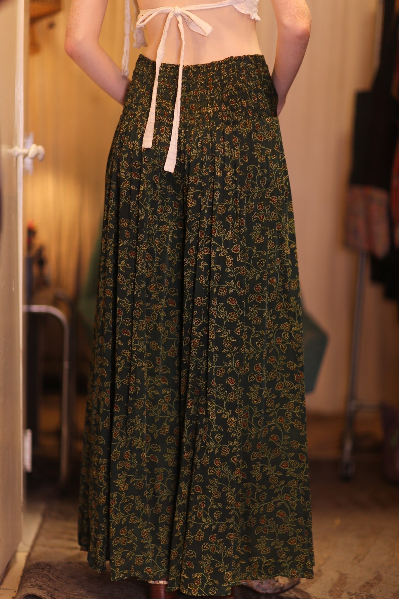 SIlK WIDE LEGS LONG PANTS RUBY FLAMBOYANT - MOMO STUDIO BERLIN - Berlin Concept Store - sustainable & ethical fashion