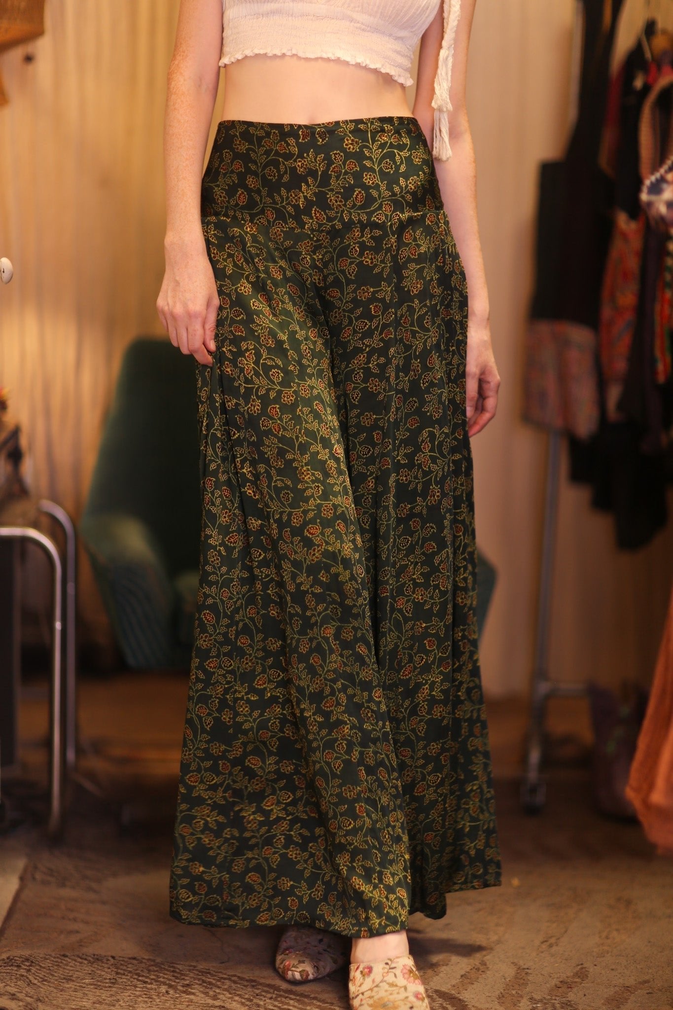 SIlK WIDE LEGS LONG PANTS RUBY FLAMBOYANT - MOMO STUDIO BERLIN - Berlin Concept Store - sustainable & ethical fashion