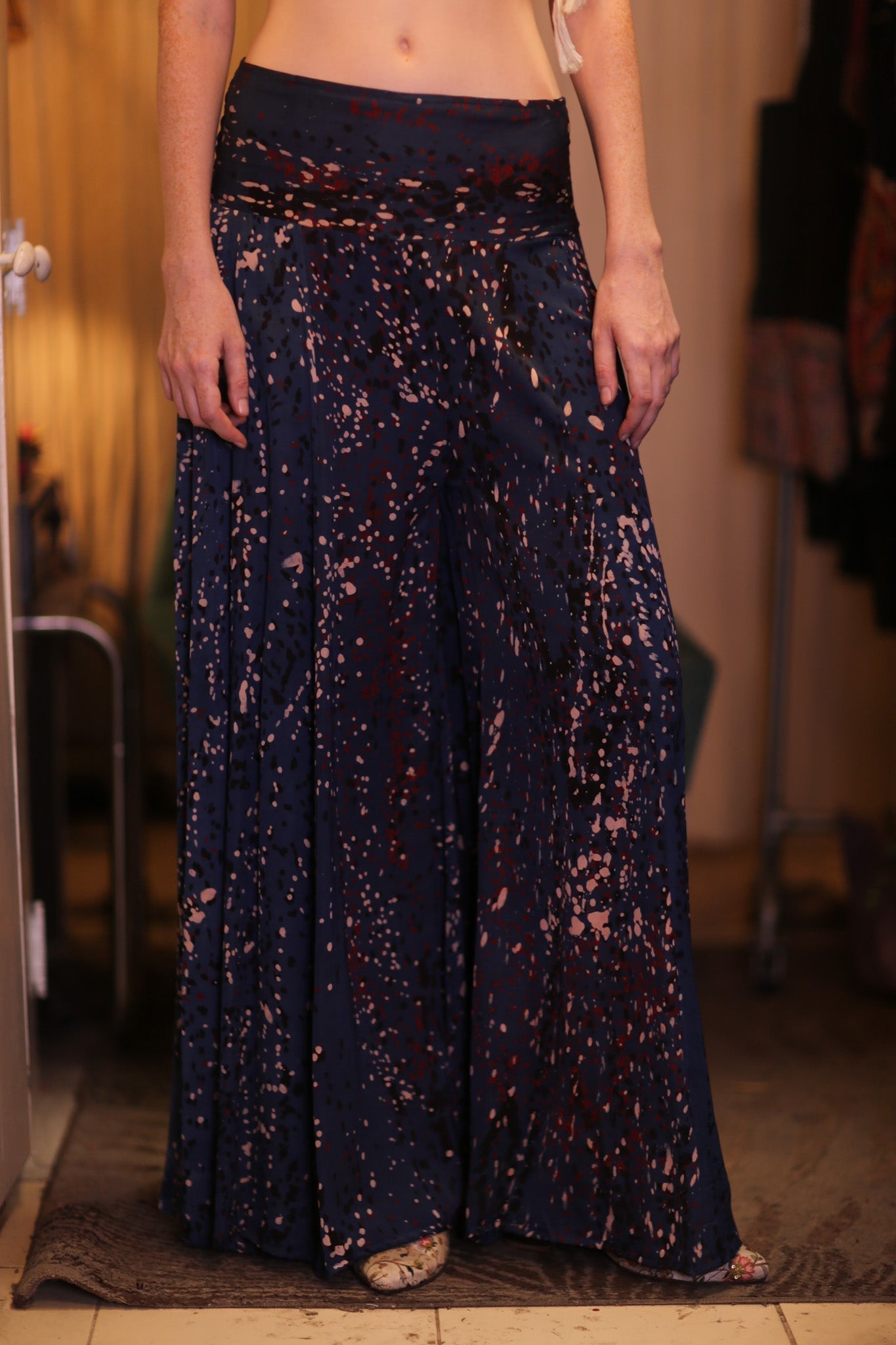 SILK WIDE LEGS LONG PANTS RUBY STARRY - MOMO STUDIO BERLIN - Berlin Concept Store - sustainable & ethical fashion