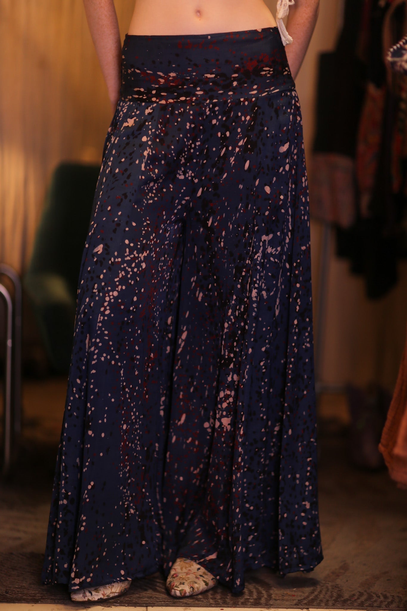 SILK WIDE LEGS LONG PANTS RUBY STARRY - MOMO STUDIO BERLIN - Berlin Concept Store - sustainable & ethical fashion